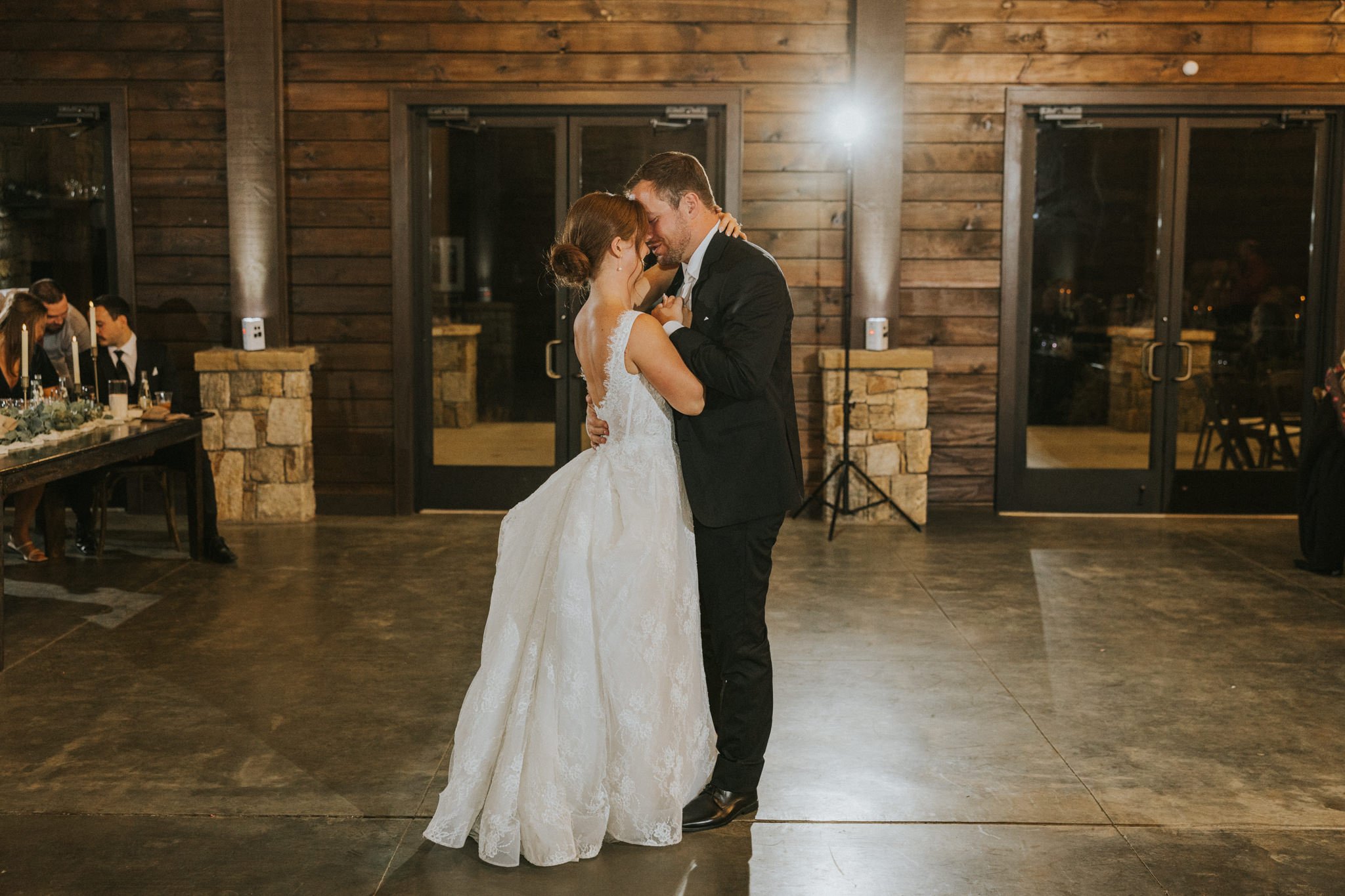 sugar-hollow-retreat-fall-wedding-butler-tennessee-boone-north-carolina-smoky-mountain-katy-sergent-photography-119.jpg