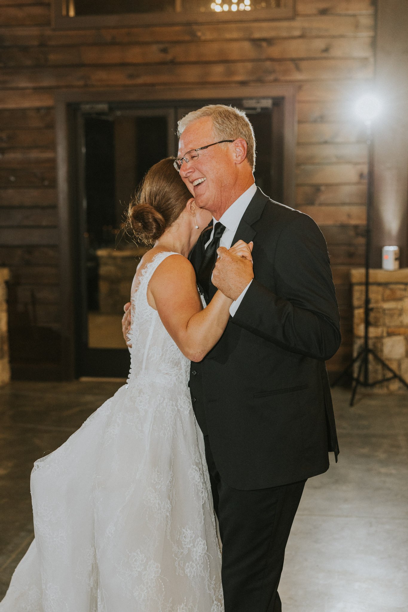sugar-hollow-retreat-fall-wedding-butler-tennessee-boone-north-carolina-smoky-mountain-katy-sergent-photography-123.jpg