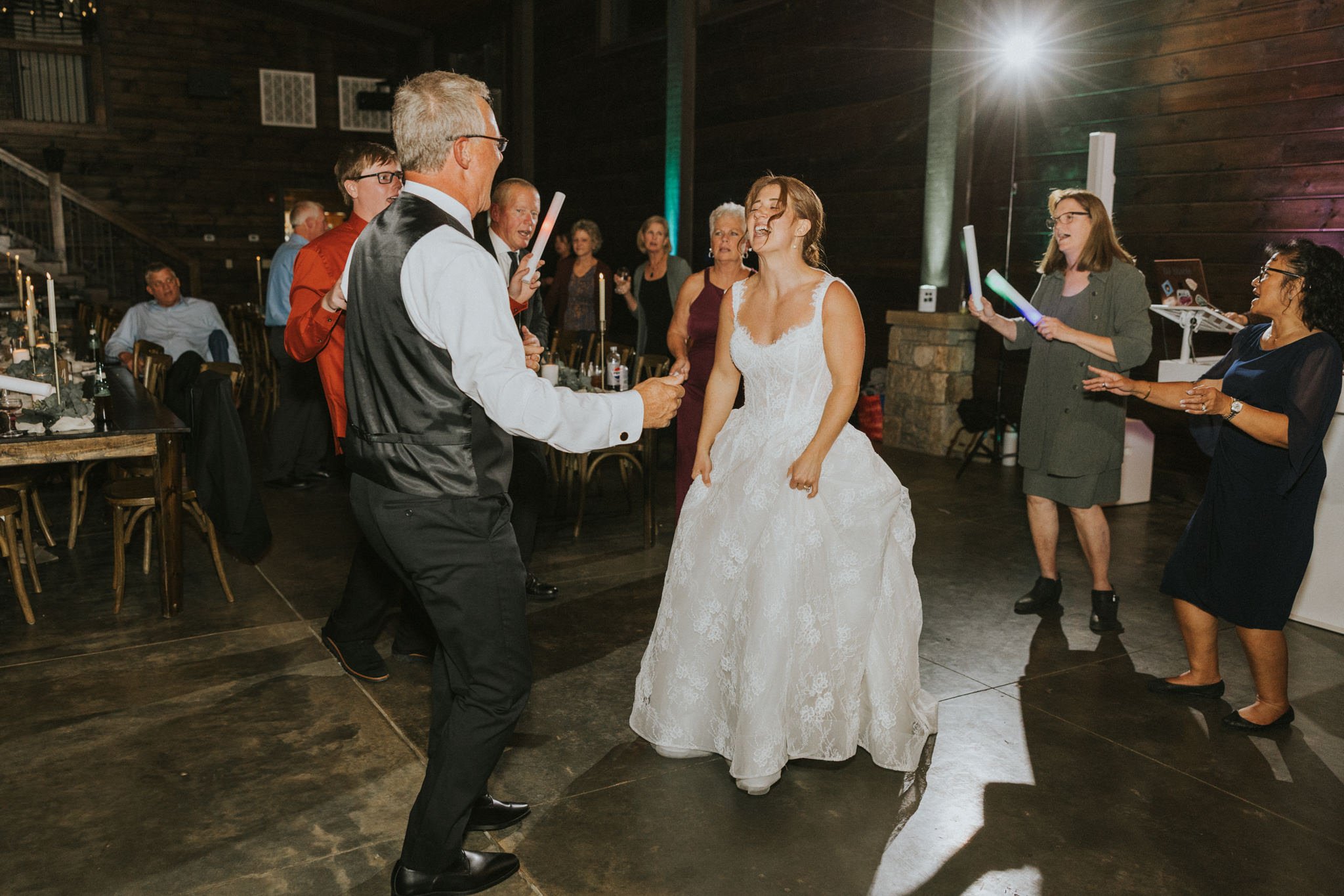 sugar-hollow-retreat-fall-wedding-butler-tennessee-boone-north-carolina-smoky-mountain-katy-sergent-photography-127.jpg