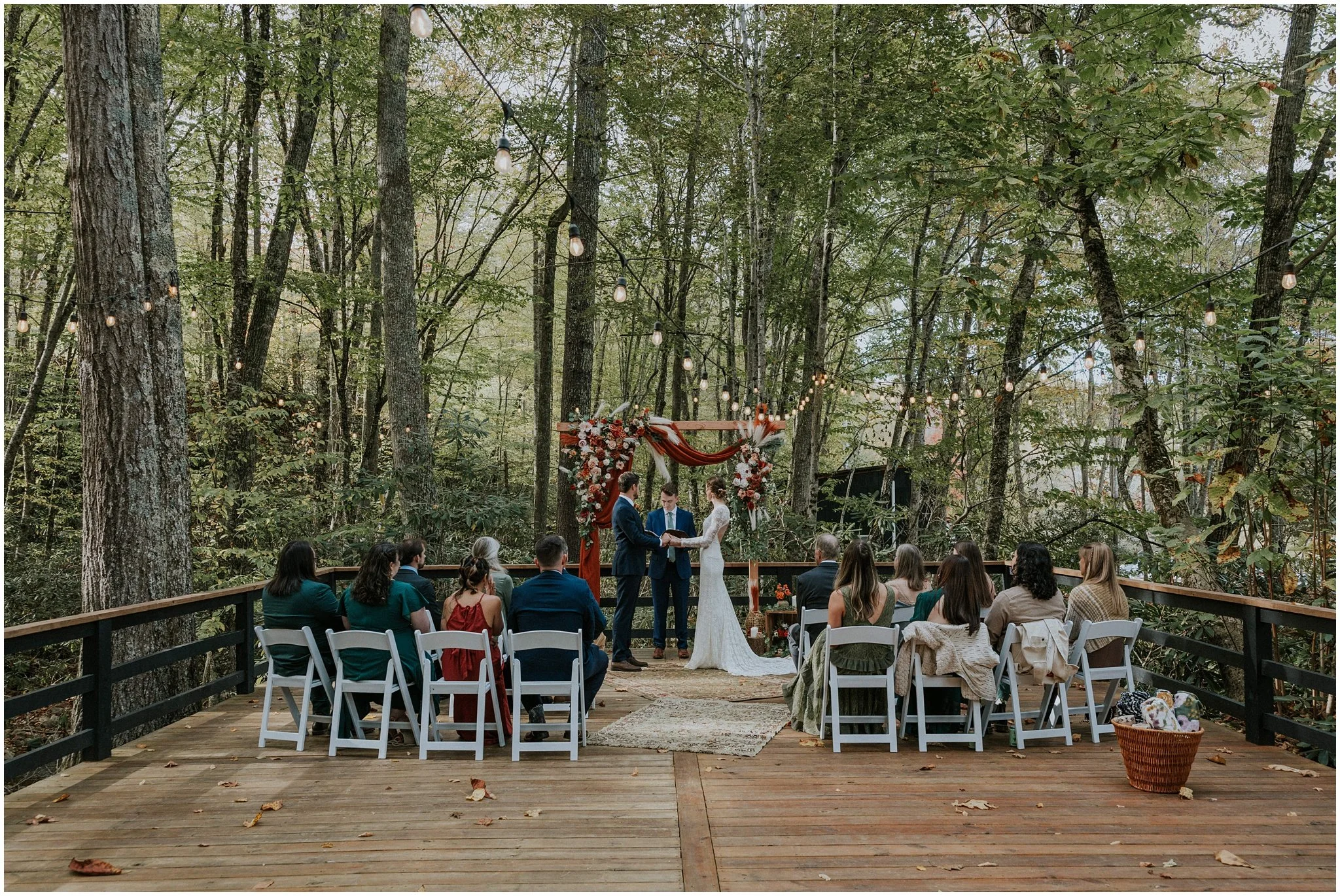 glamping-retro-erwin-tennessee-asheville-north-carolina-adventurous-outdoors-camp-wedding-katy-sergent-photography_0068.jpg