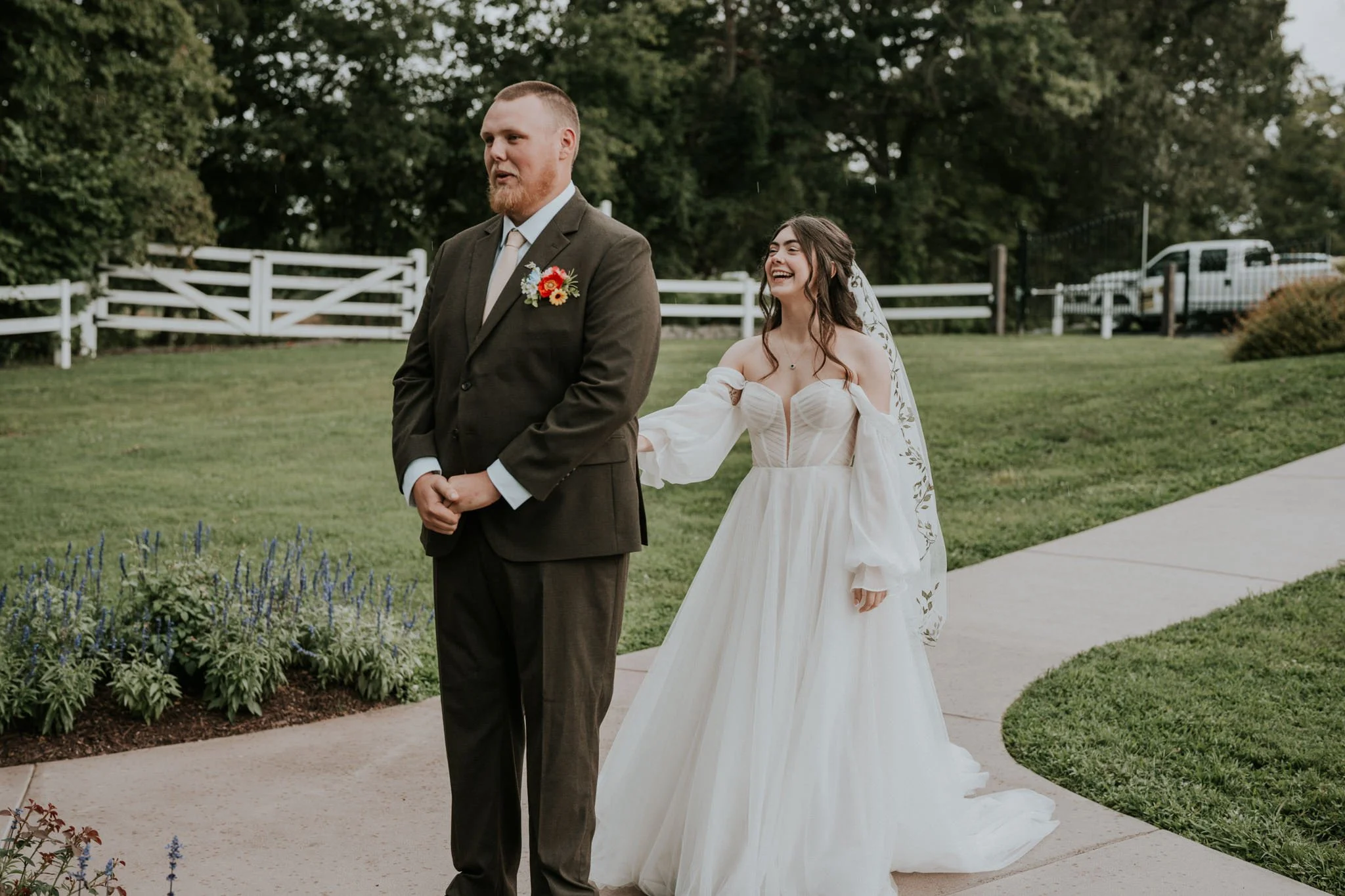 greenwood-oaks-farm-wildflower-garden-summer-wedding-afton-tennessee-greeneville-tn-katy-sergent-photography-37.jpg