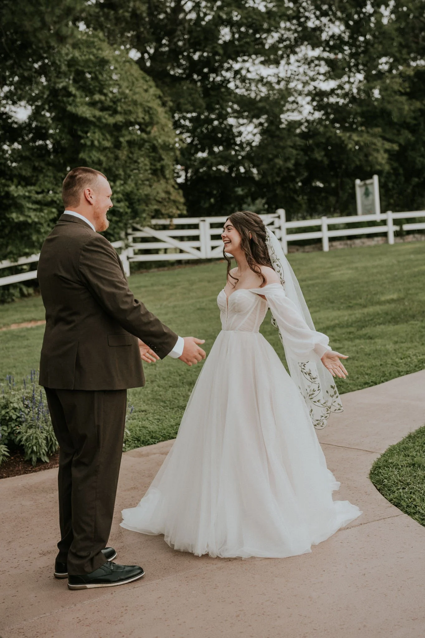 greenwood-oaks-farm-wildflower-garden-summer-wedding-afton-tennessee-greeneville-tn-katy-sergent-photography-42.jpg