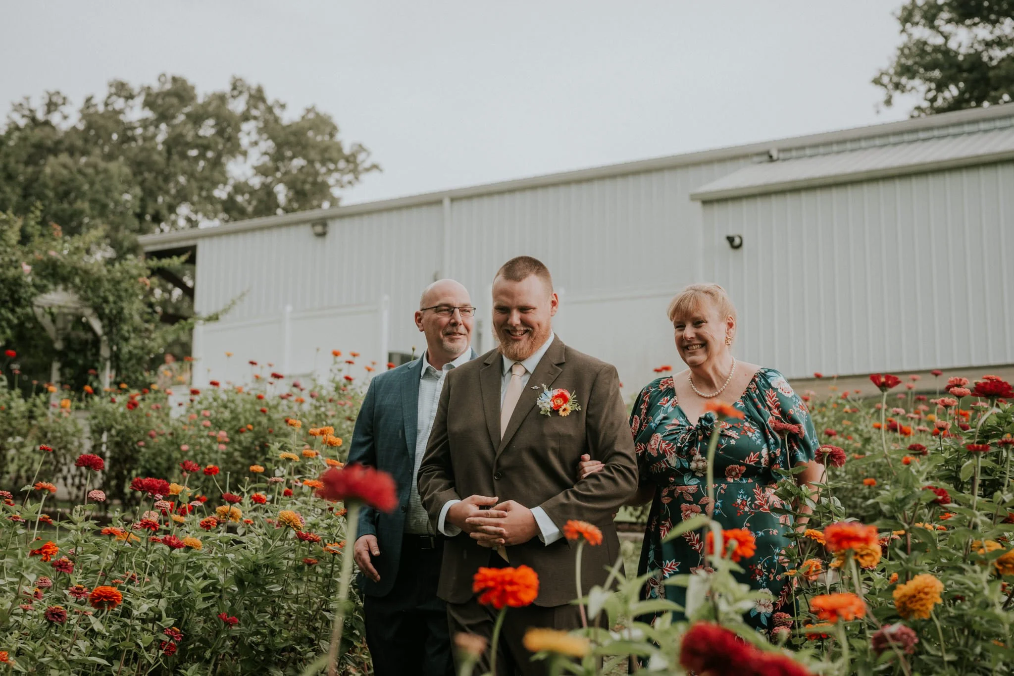 greenwood-oaks-farm-wildflower-garden-summer-wedding-afton-tennessee-greeneville-tn-katy-sergent-photography-66.jpg
