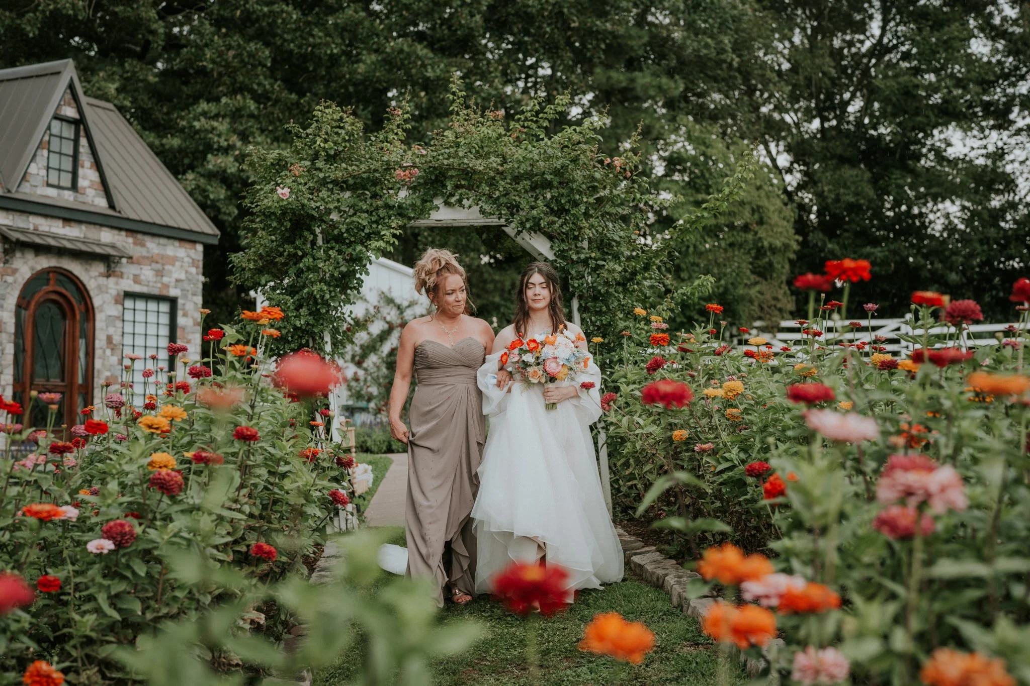greenwood-oaks-farm-wildflower-garden-summer-wedding-afton-tennessee-greeneville-tn-katy-sergent-photography-68.jpg