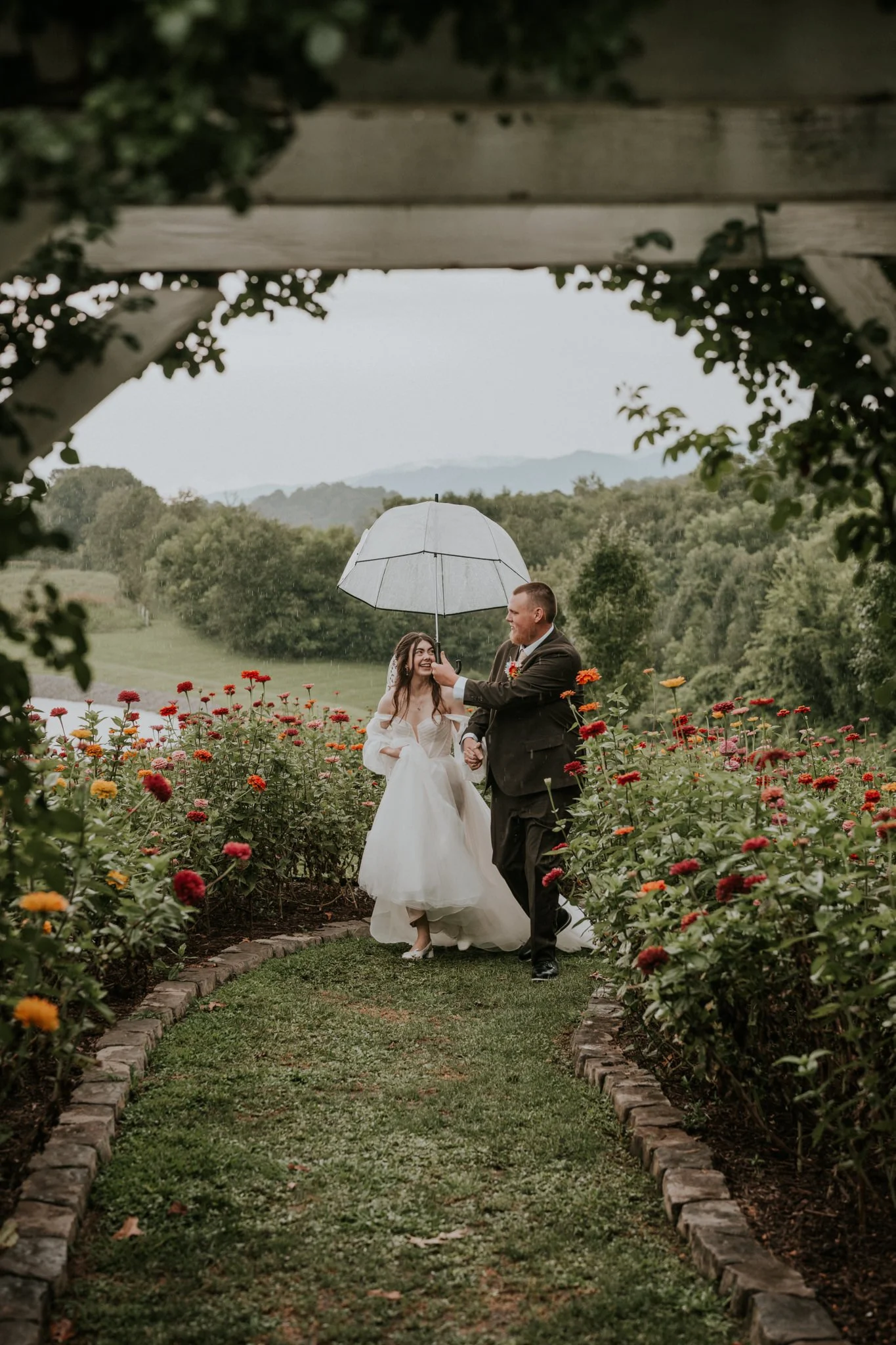 greenwood-oaks-farm-wildflower-garden-summer-wedding-afton-tennessee-greeneville-tn-katy-sergent-photography-82.jpg