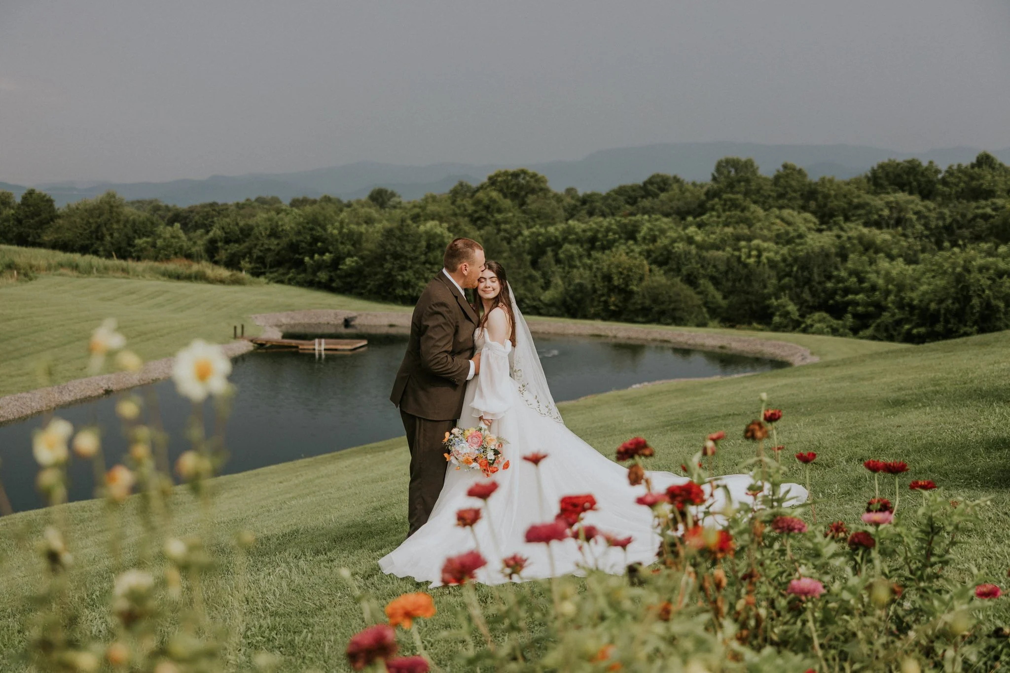 greenwood-oaks-farm-wildflower-garden-summer-wedding-afton-tennessee-greeneville-tn-katy-sergent-photography-118.jpg