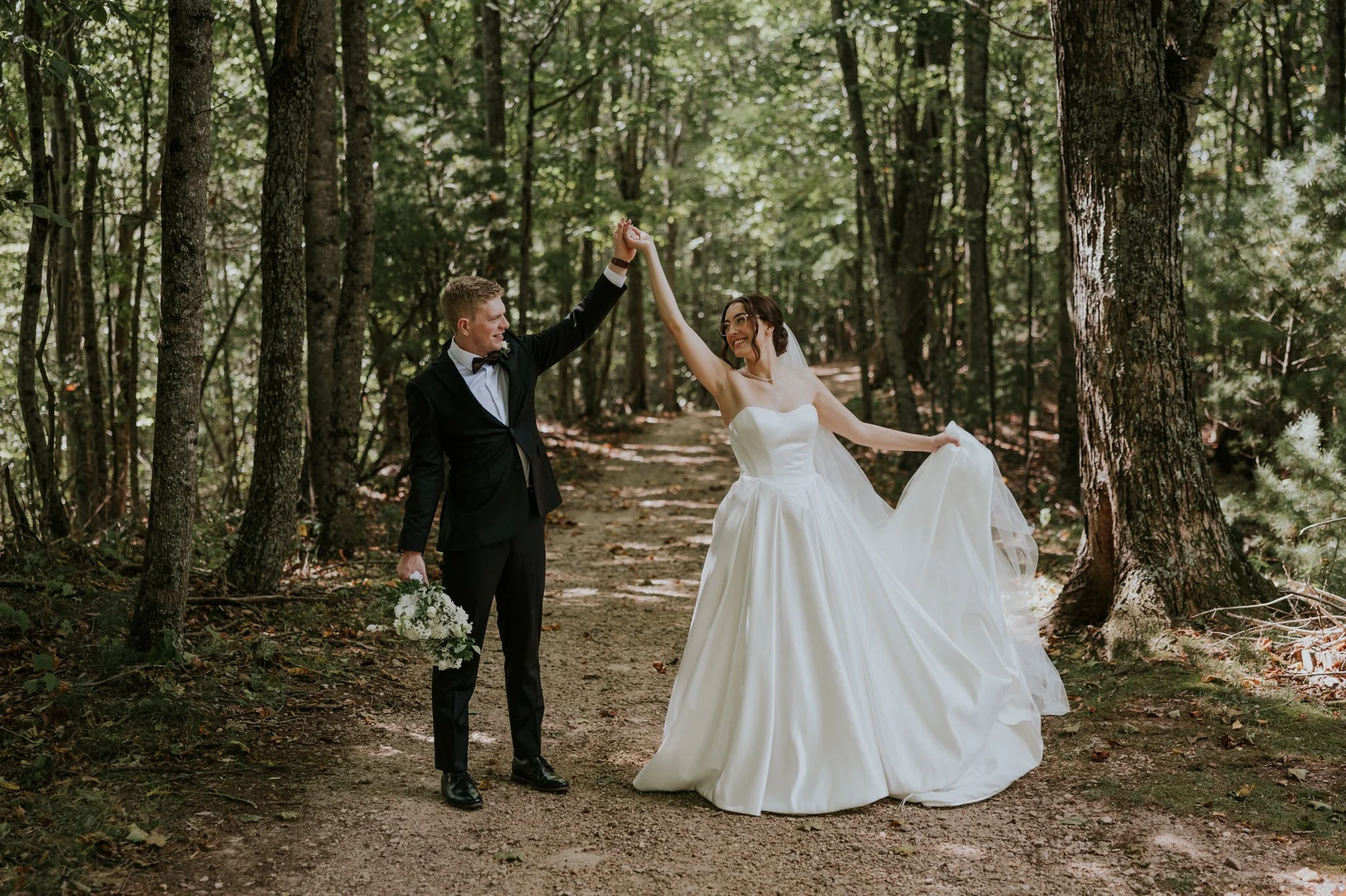 sugar-hollow-retreat-butler-tennessee-summer-elegant-classic-luxury-smoky-mountain-wedding-katy-sergent-photography-110.jpg