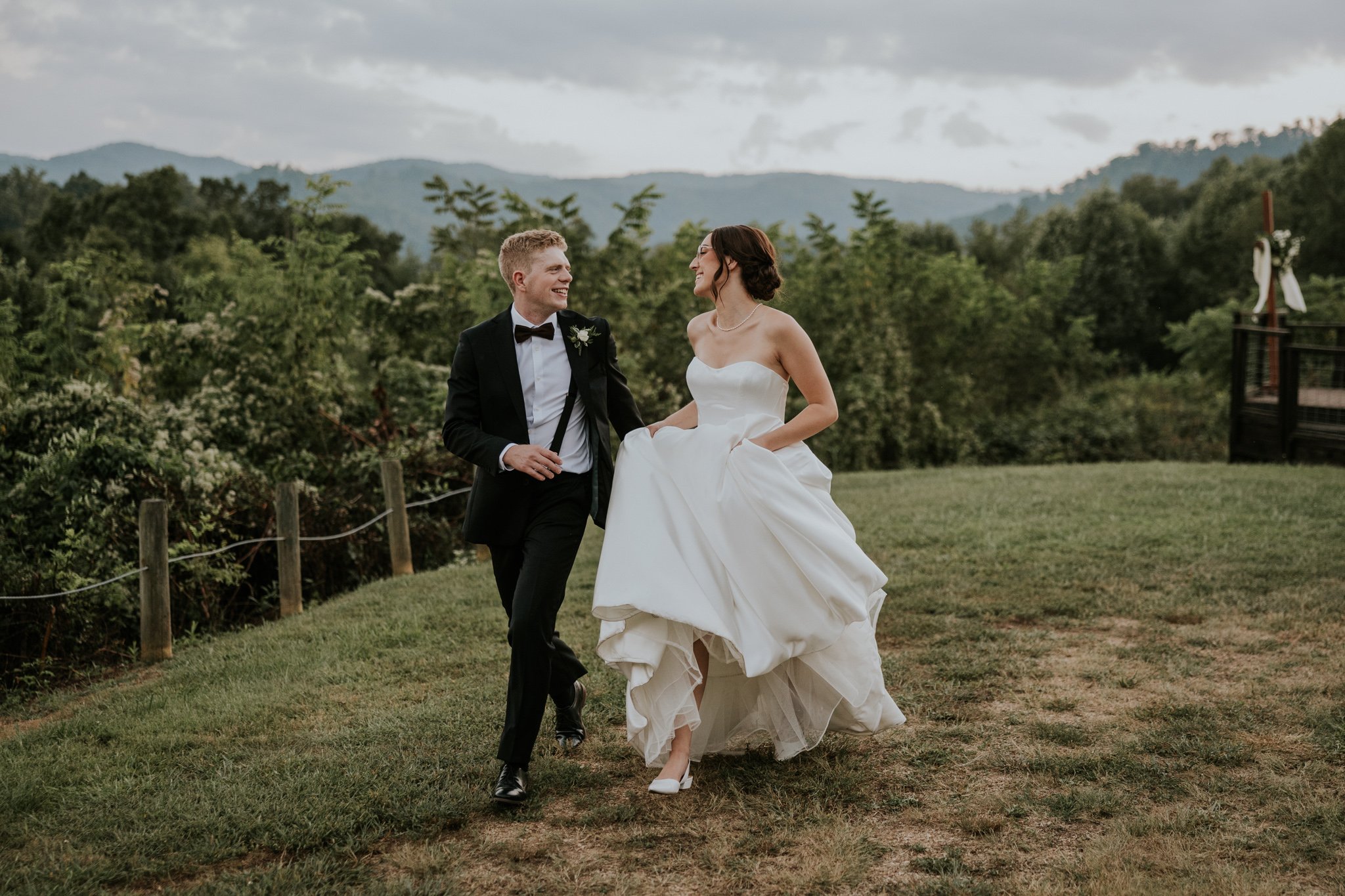 sugar-hollow-retreat-butler-tennessee-summer-elegant-classic-luxury-smoky-mountain-wedding-katy-sergent-photography-160.jpg