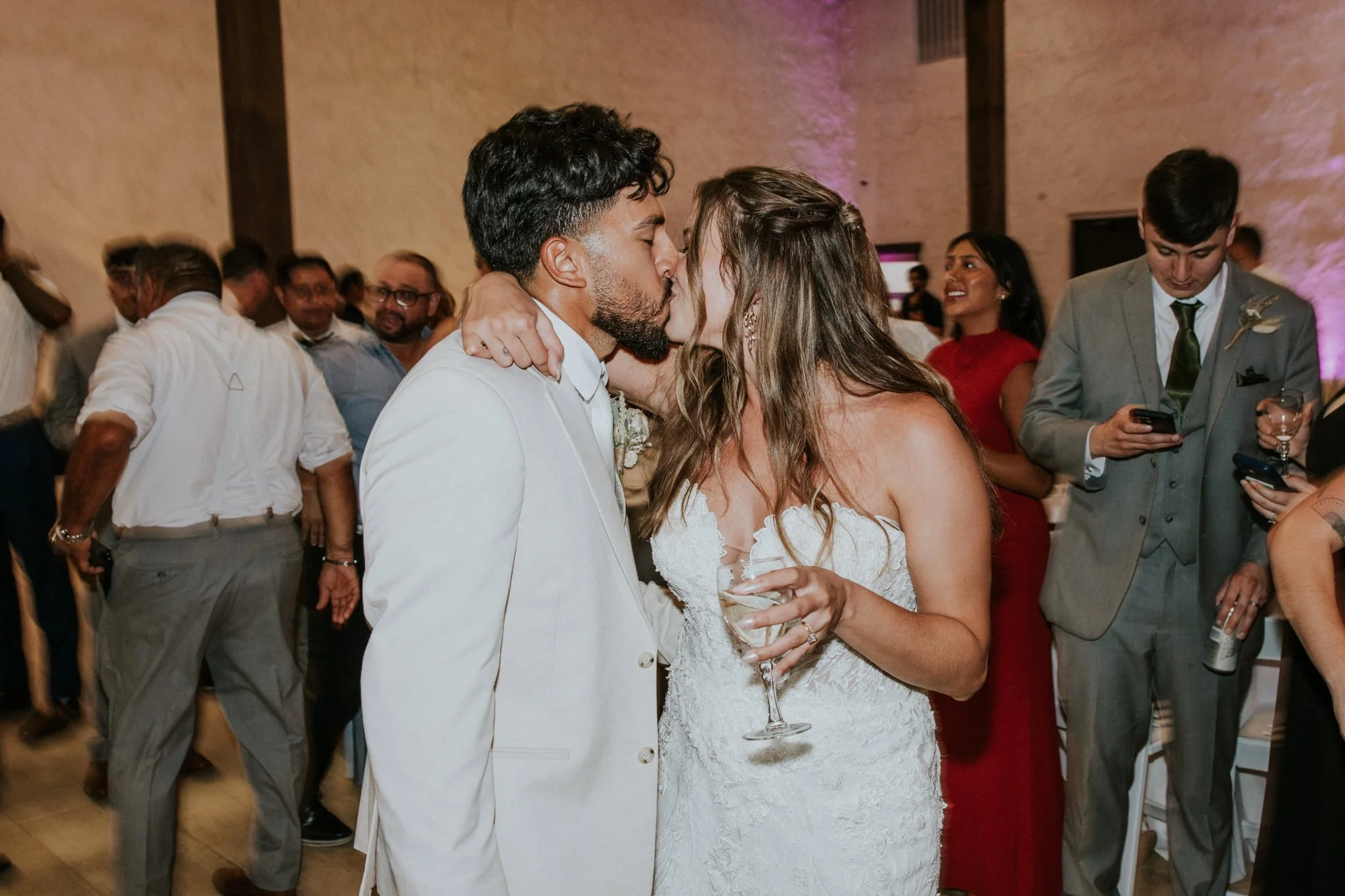 waterstone-venue-johnson-city-tennessee-boho-wedding-katy-sergent-photography-150.jpg