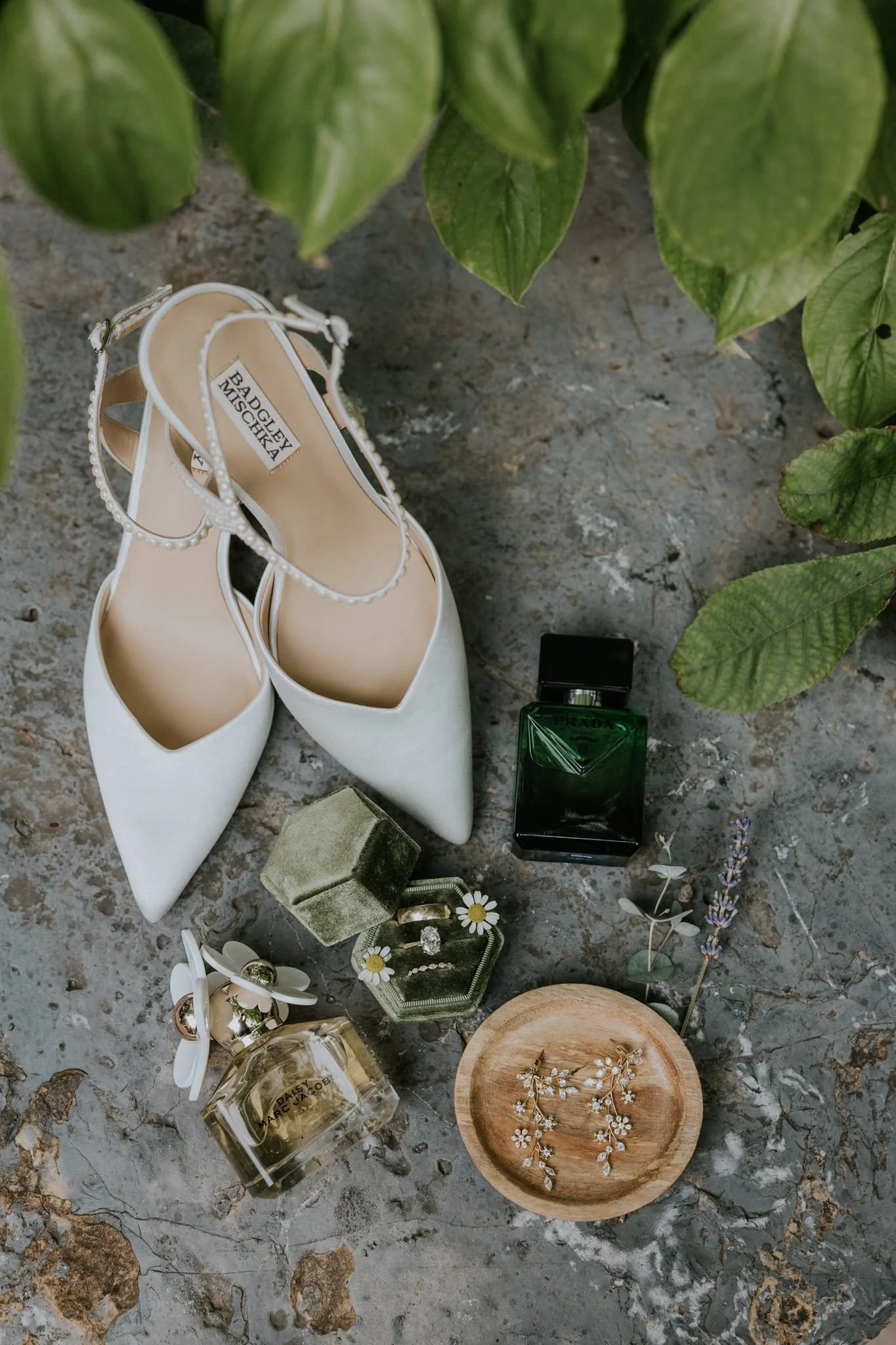 waterstone-venue-johnson-city-tennessee-boho-wedding-katy-sergent-photography-7.jpg