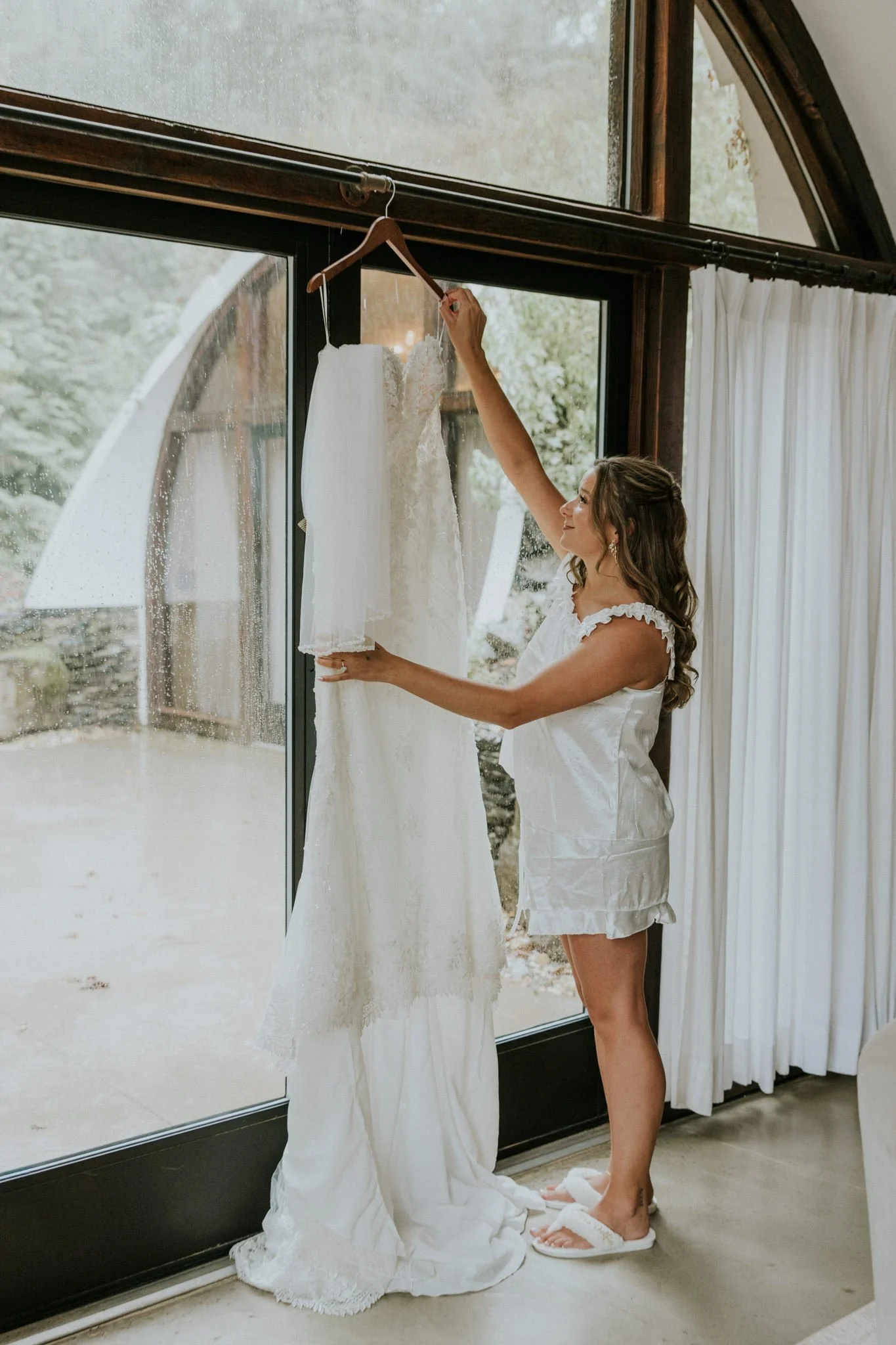 waterstone-venue-johnson-city-tennessee-boho-wedding-katy-sergent-photography-14.jpg