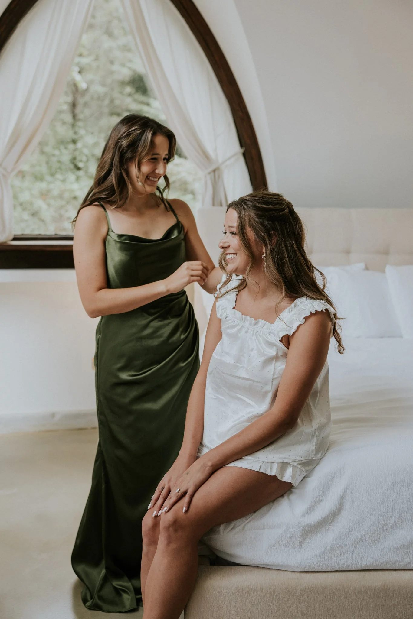 waterstone-venue-johnson-city-tennessee-boho-wedding-katy-sergent-photography-15.jpg