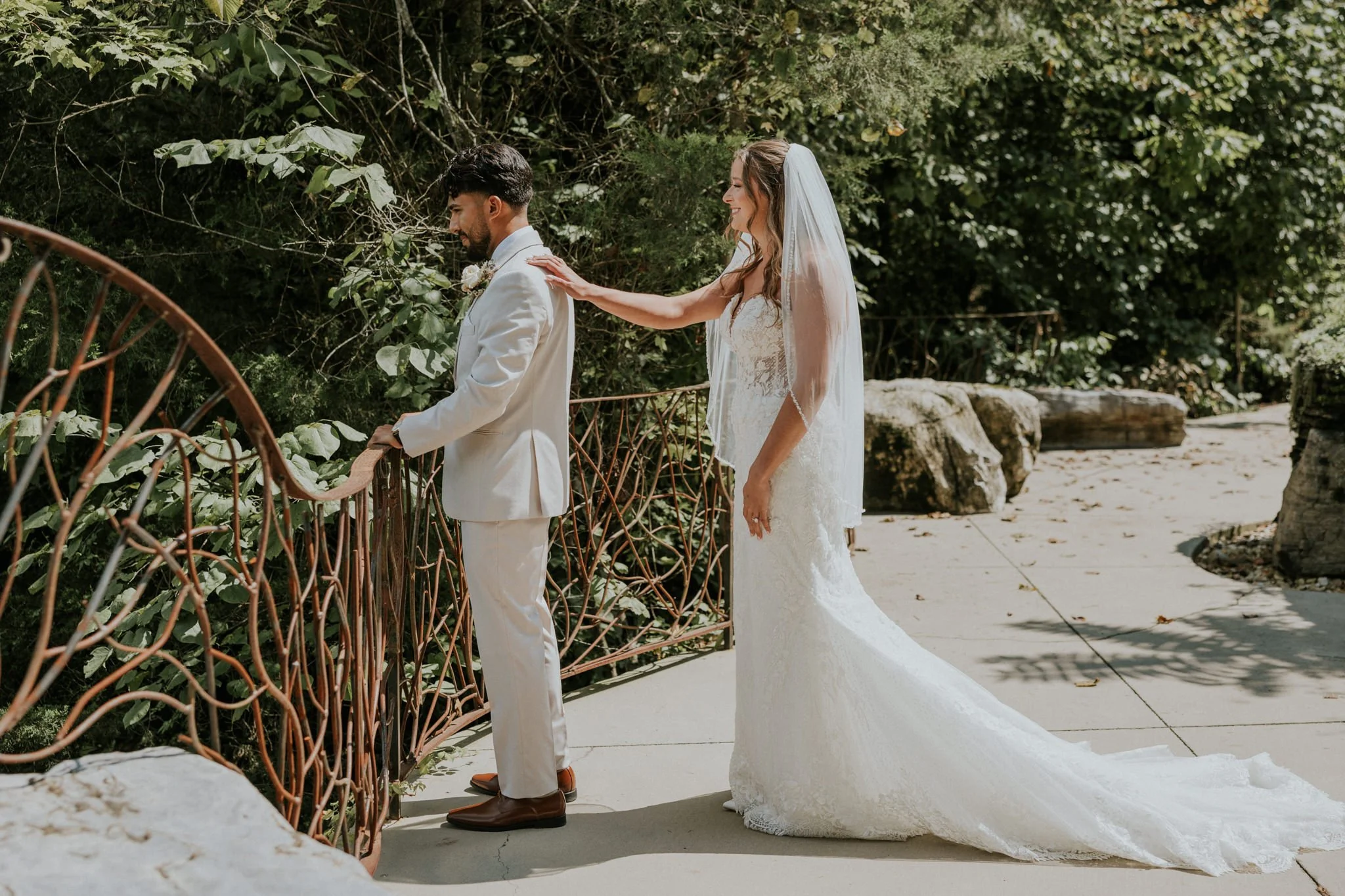 waterstone-venue-johnson-city-tennessee-boho-wedding-katy-sergent-photography-35.jpg