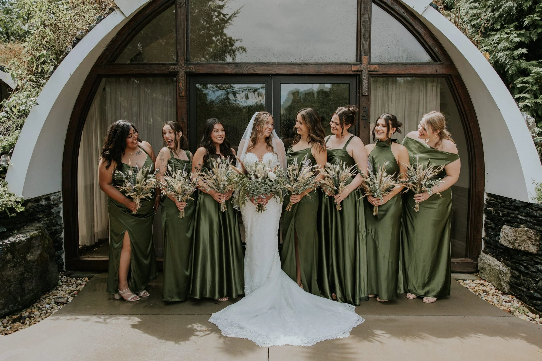 waterstone-venue-johnson-city-tennessee-boho-wedding-katy-sergent-photography-45.jpg