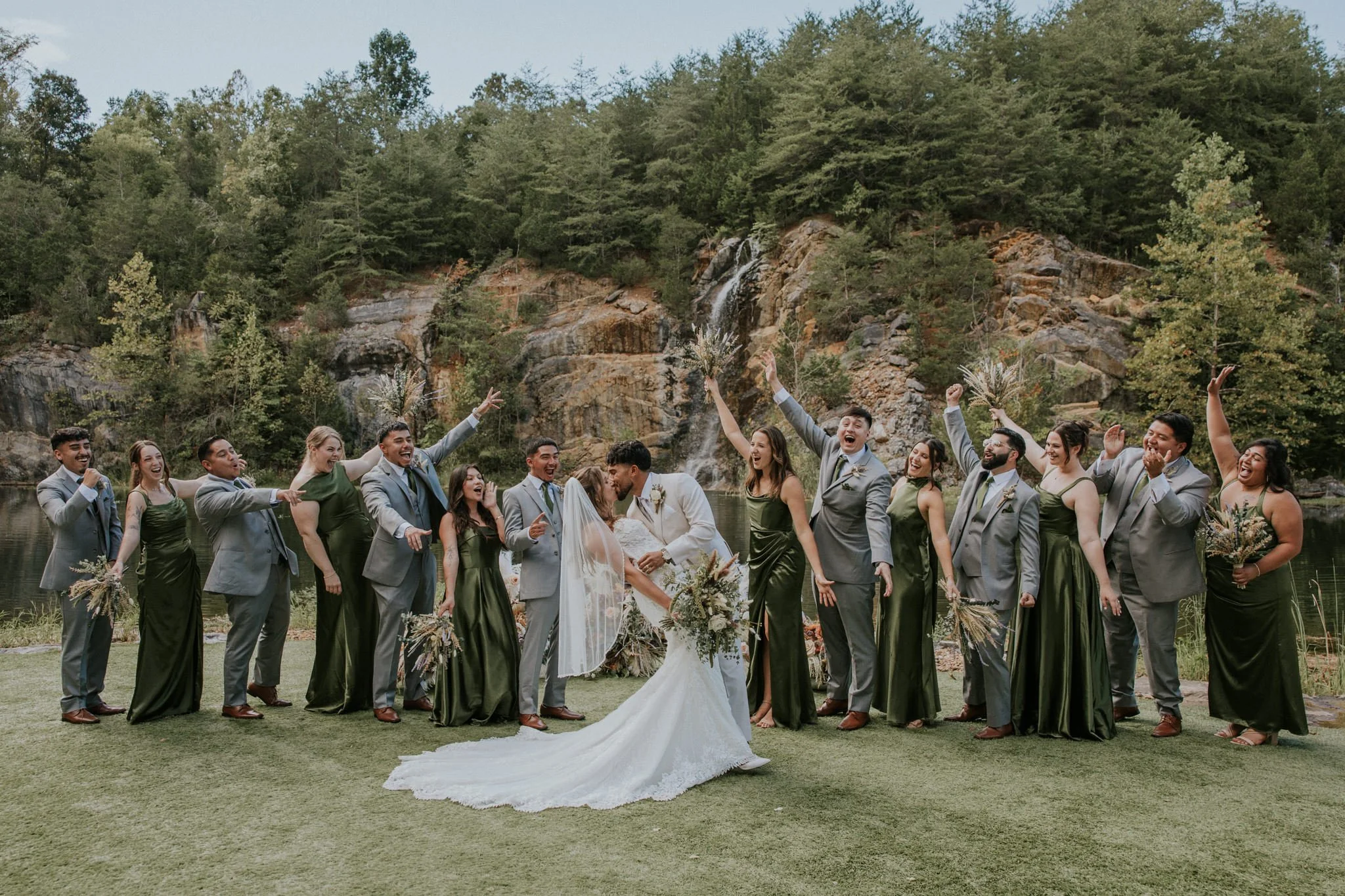 waterstone-venue-johnson-city-tennessee-boho-wedding-katy-sergent-photography-75.jpg