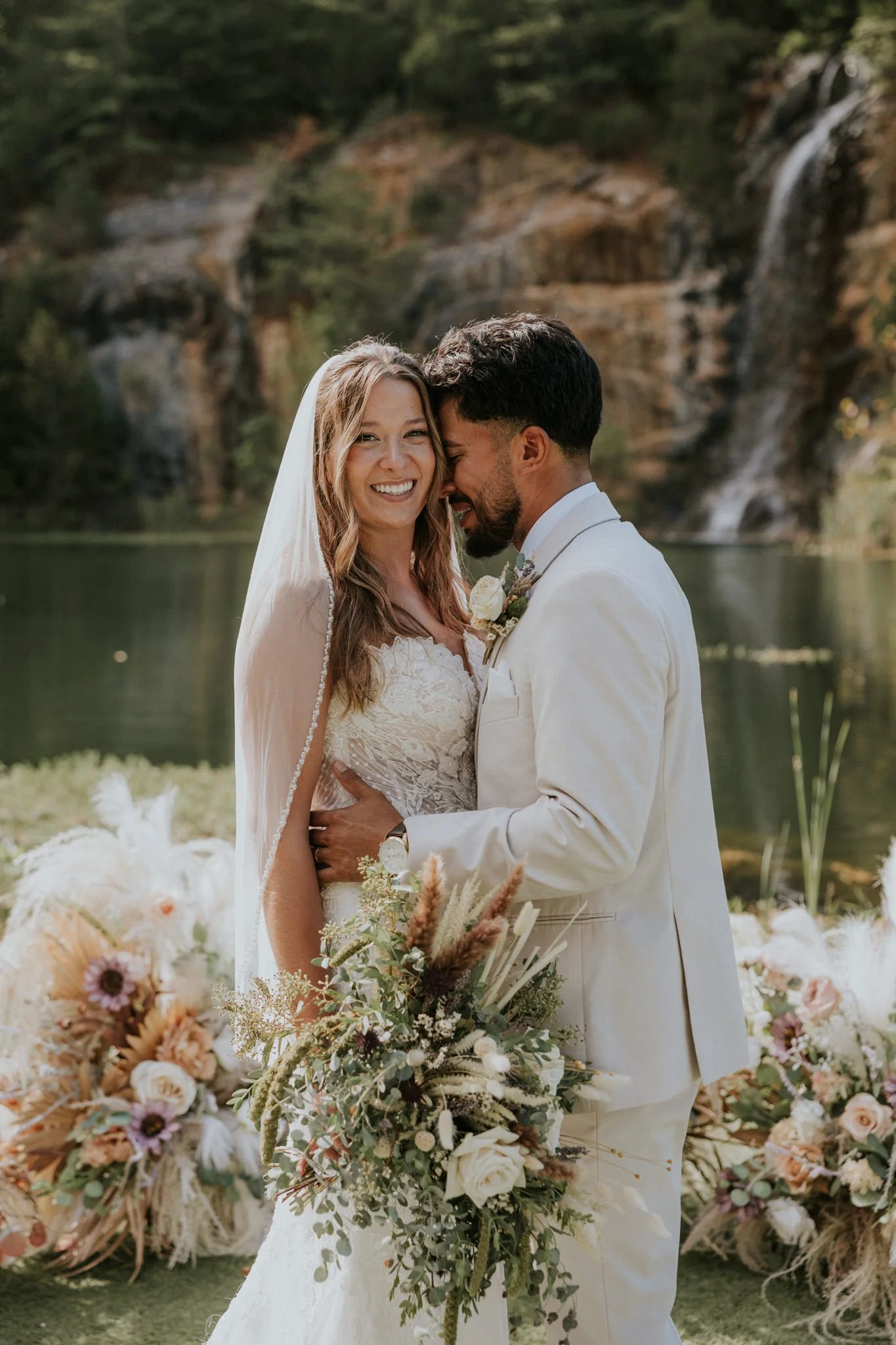 waterstone-venue-johnson-city-tennessee-boho-wedding-katy-sergent-photography-98.jpg