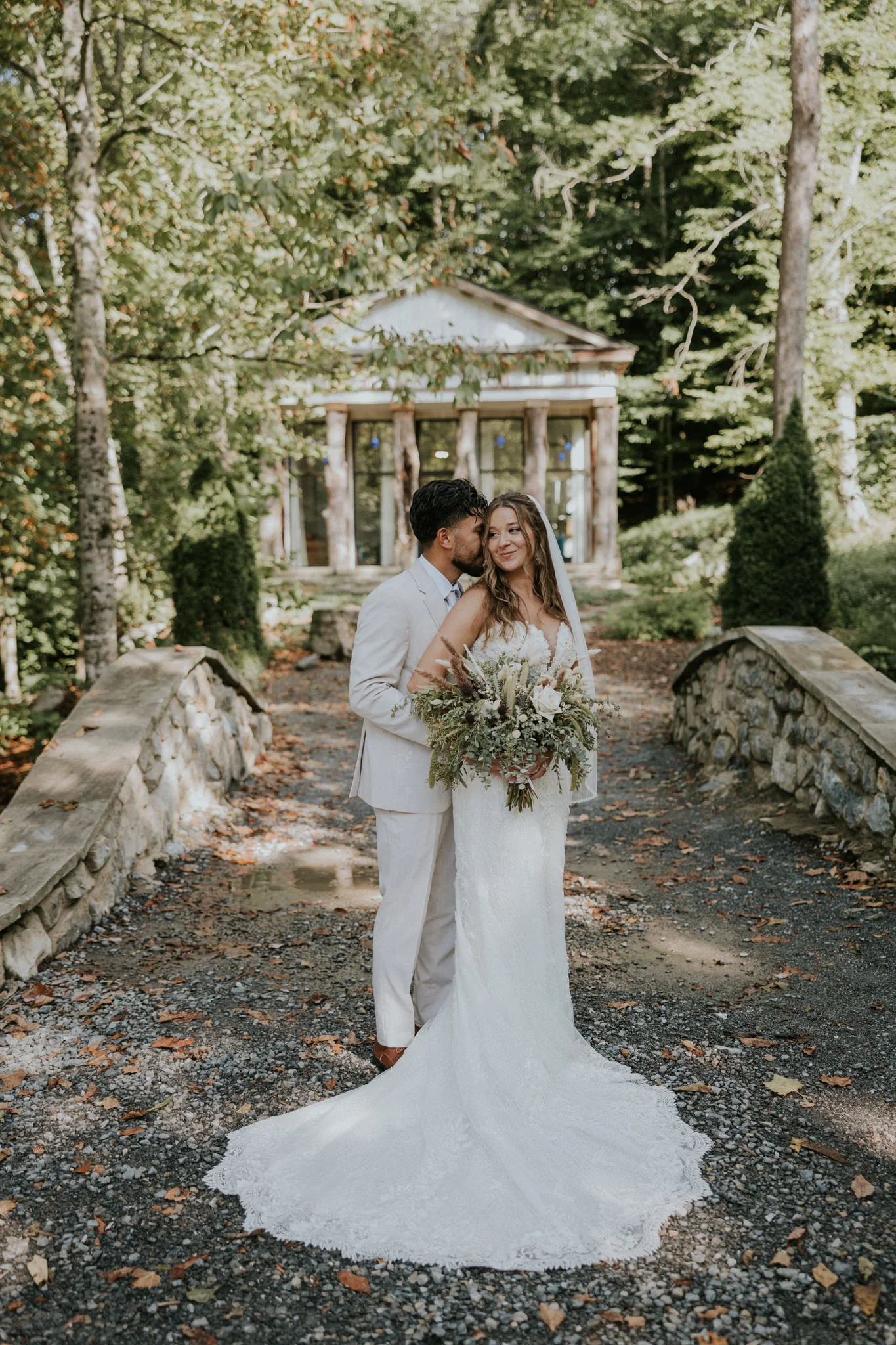 waterstone-venue-johnson-city-tennessee-boho-wedding-katy-sergent-photography-104.jpg