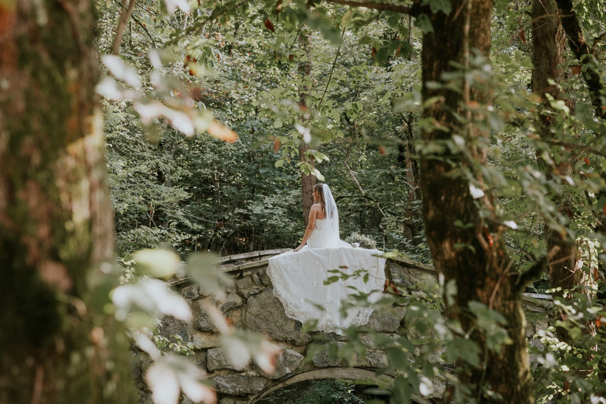 waterstone-venue-johnson-city-tennessee-boho-wedding-katy-sergent-photography-110.jpg