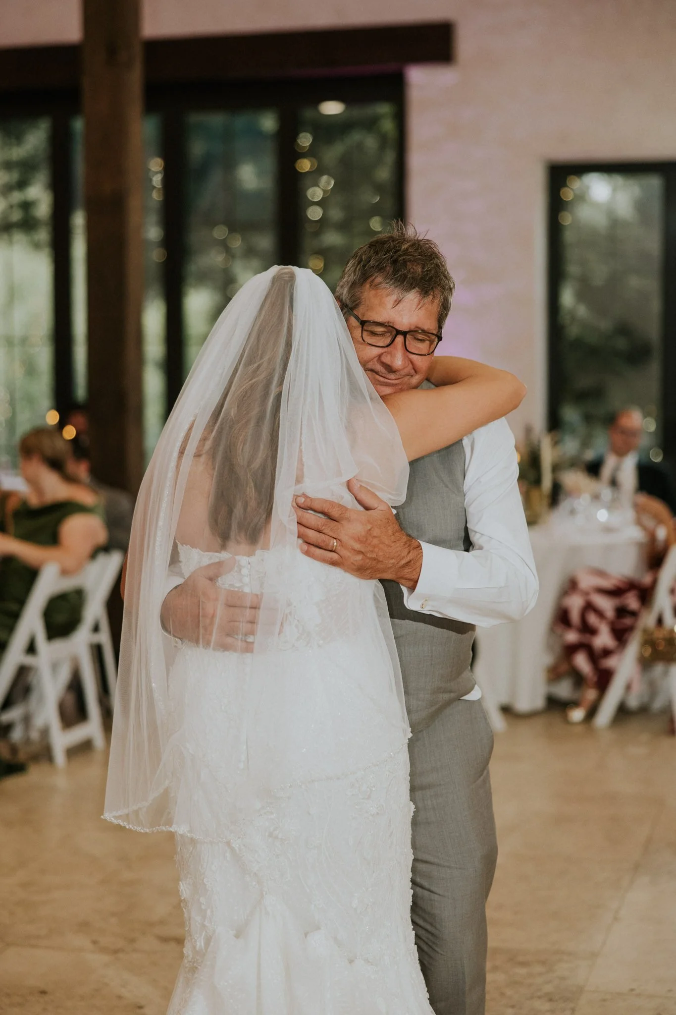 waterstone-venue-johnson-city-tennessee-boho-wedding-katy-sergent-photography-136.jpg