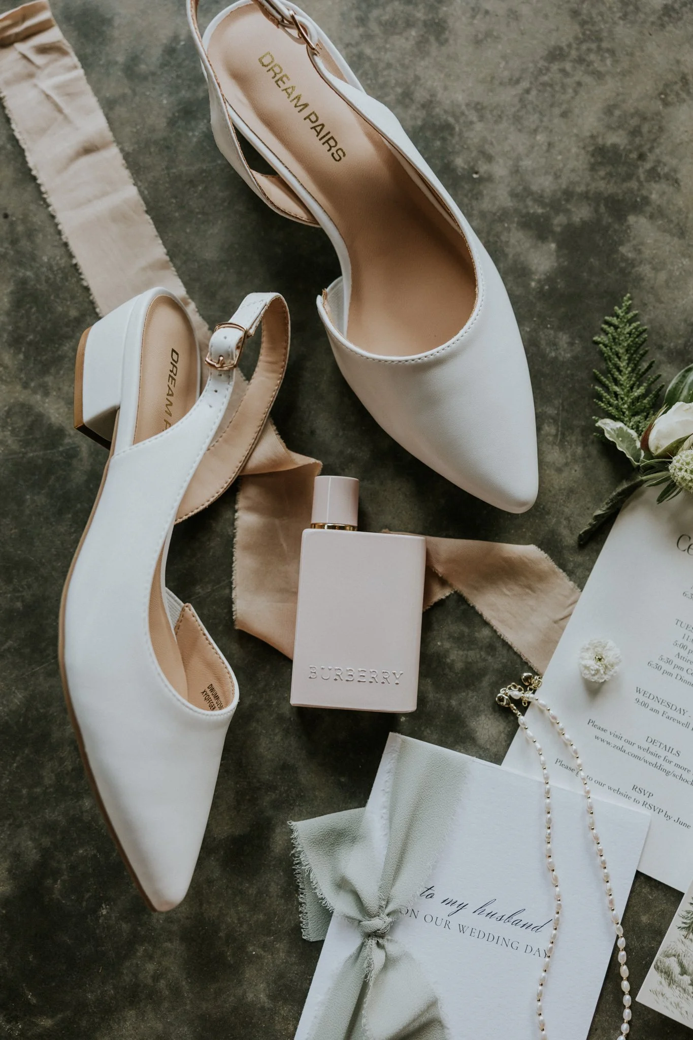 sugar-hollow-retreat-butler-tennessee-summer-elegant-classic-luxury-smoky-mountain-wedding-katy-sergent-photography-5.jpg