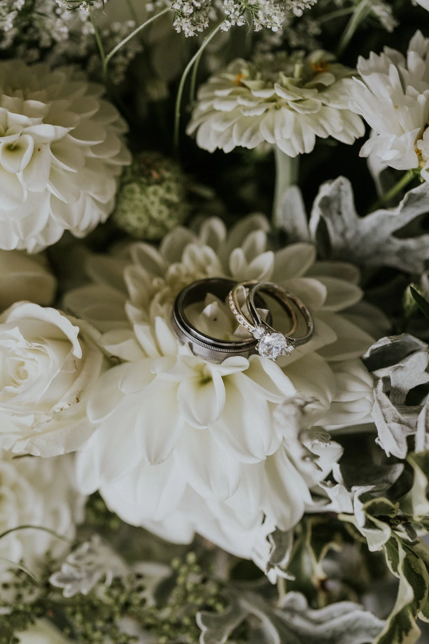 sugar-hollow-retreat-butler-tennessee-summer-elegant-classic-luxury-smoky-mountain-wedding-katy-sergent-photography-8.jpg