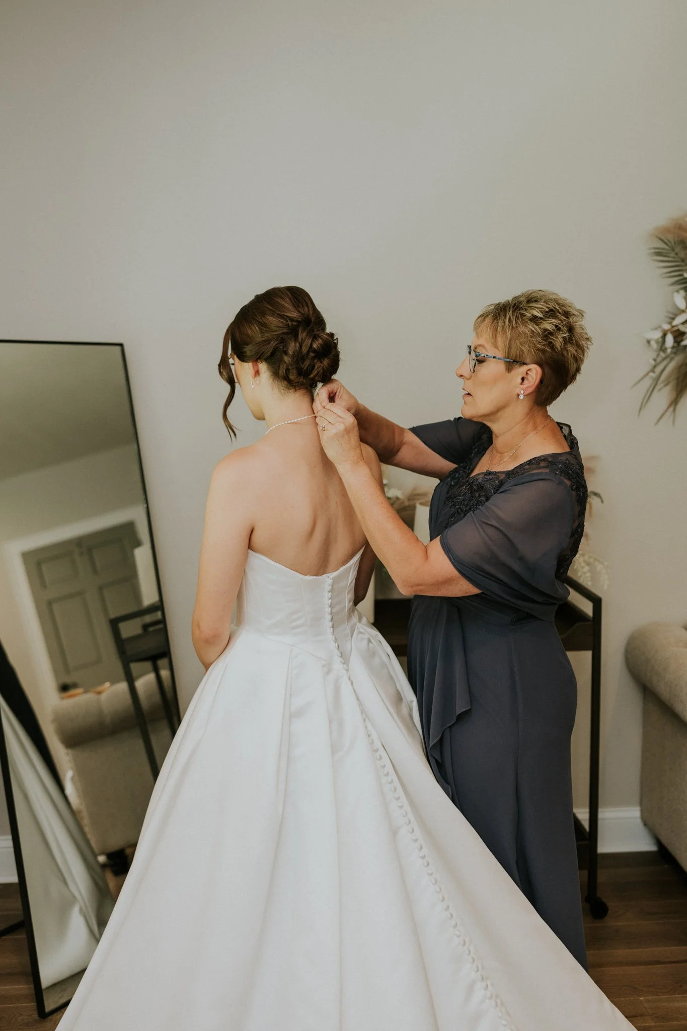 sugar-hollow-retreat-butler-tennessee-summer-elegant-classic-luxury-smoky-mountain-wedding-katy-sergent-photography-23.jpg
