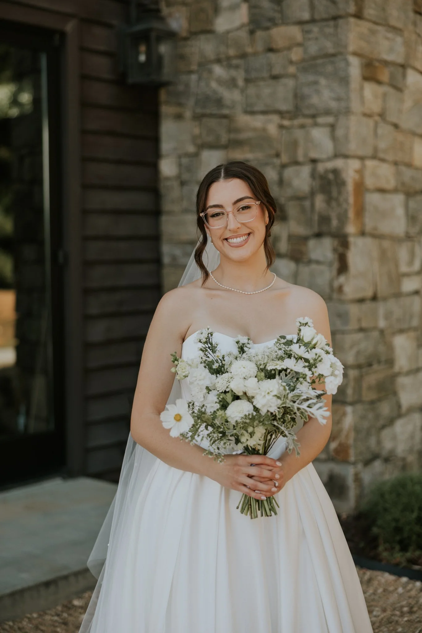 sugar-hollow-retreat-butler-tennessee-summer-elegant-classic-luxury-smoky-mountain-wedding-katy-sergent-photography-40.jpg
