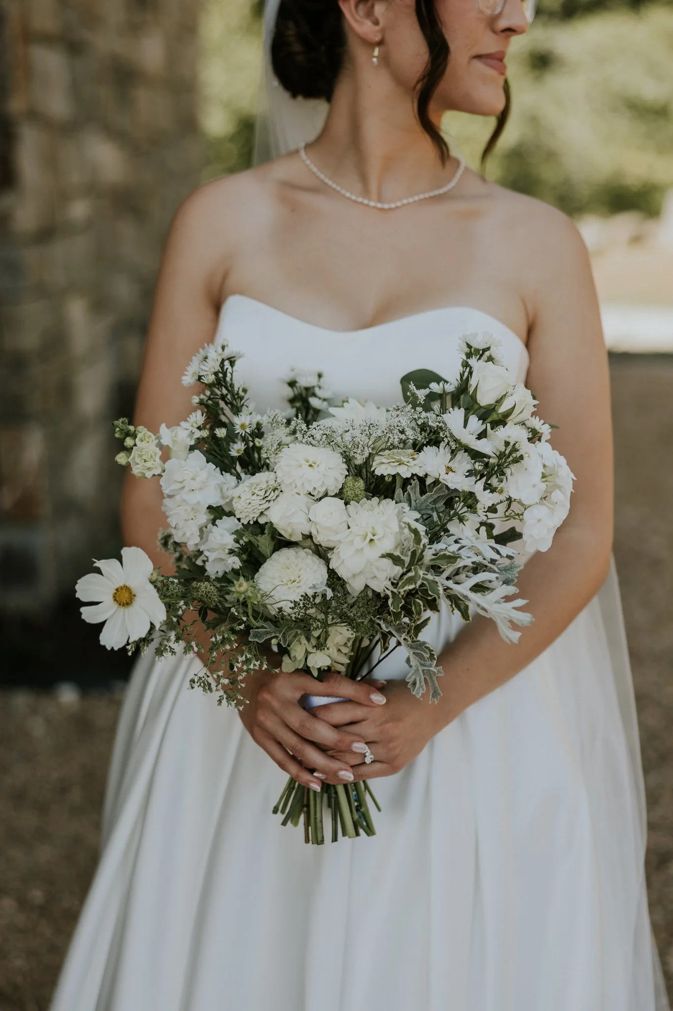 sugar-hollow-retreat-butler-tennessee-summer-elegant-classic-luxury-smoky-mountain-wedding-katy-sergent-photography-42.jpg