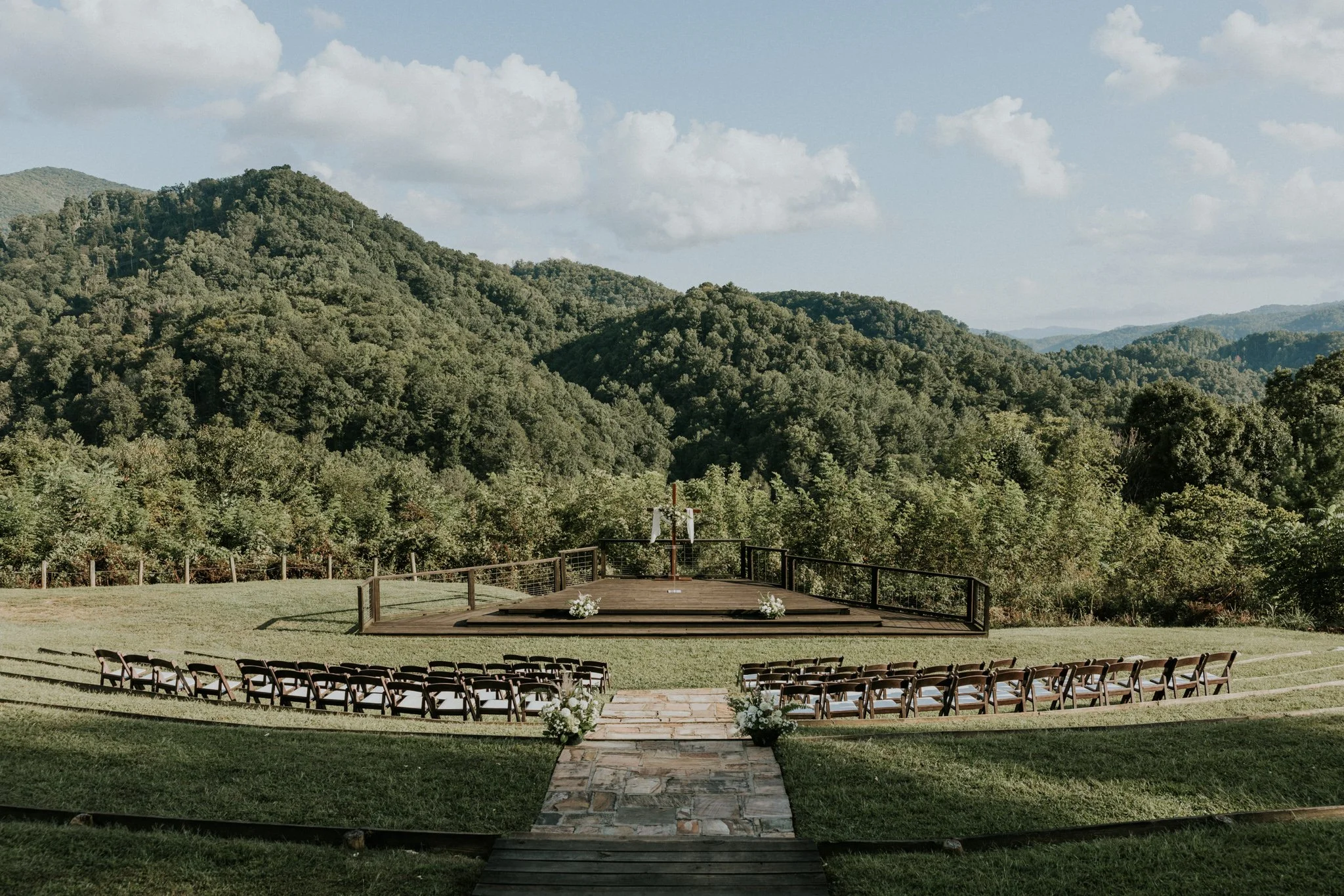 sugar-hollow-retreat-butler-tennessee-summer-elegant-classic-luxury-smoky-mountain-wedding-katy-sergent-photography-78.jpg