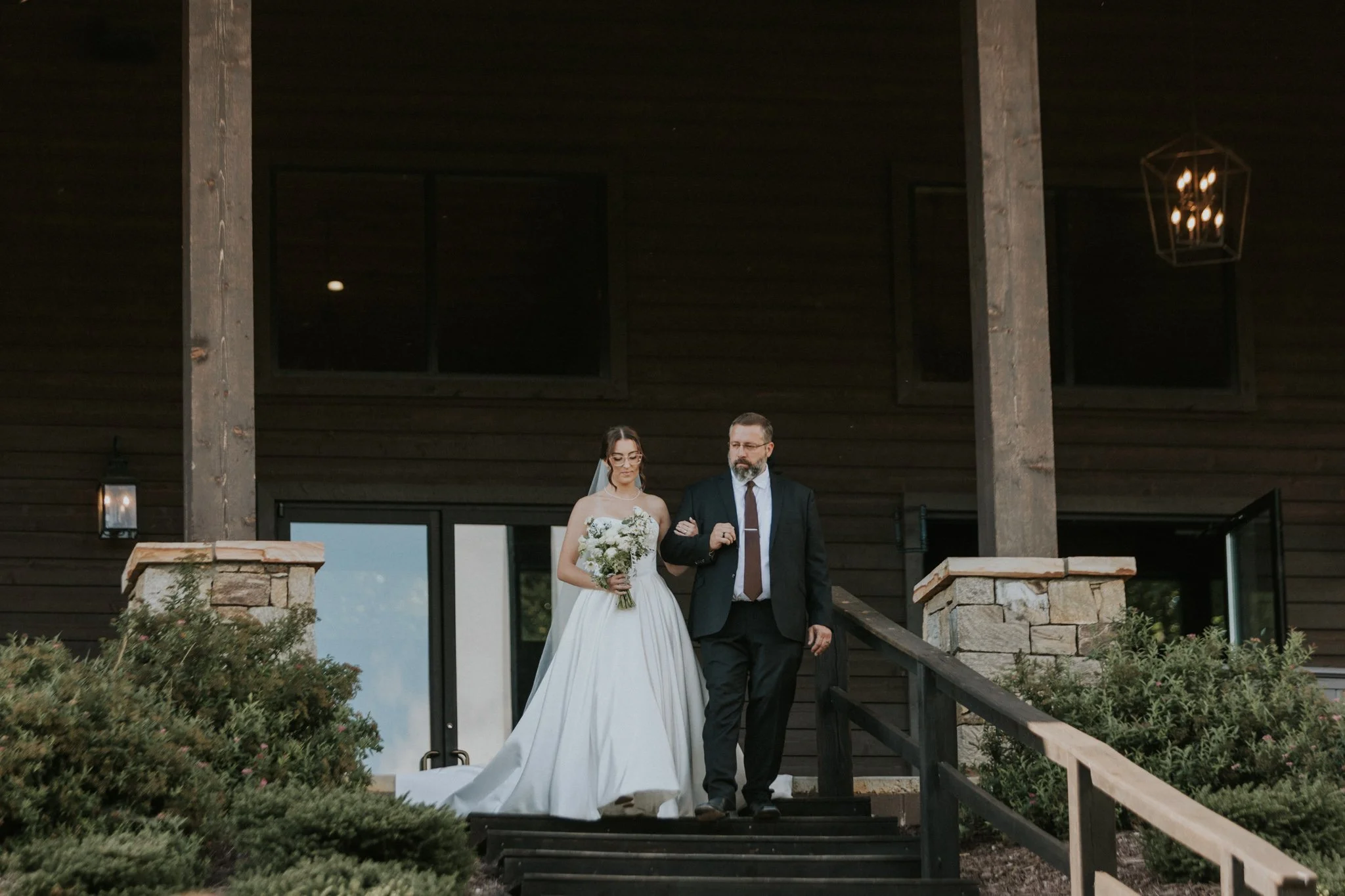 sugar-hollow-retreat-butler-tennessee-summer-elegant-classic-luxury-smoky-mountain-wedding-katy-sergent-photography-83.jpg