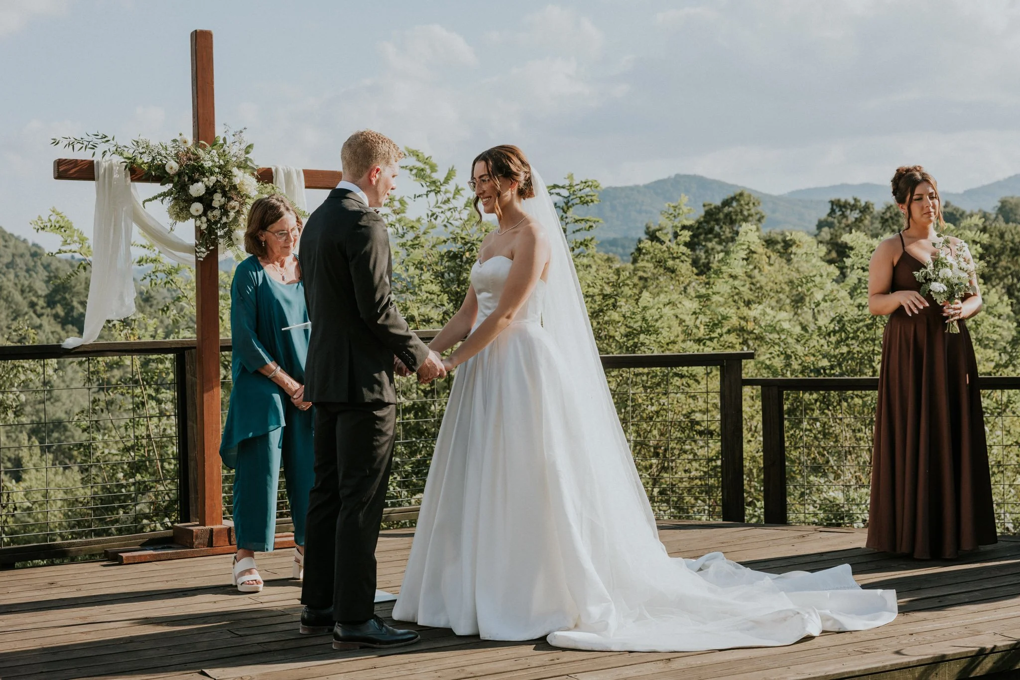 sugar-hollow-retreat-butler-tennessee-summer-elegant-classic-luxury-smoky-mountain-wedding-katy-sergent-photography-93.jpg