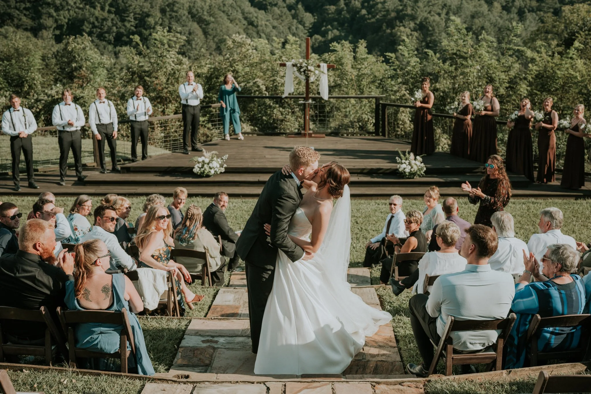 sugar-hollow-retreat-butler-tennessee-summer-elegant-classic-luxury-smoky-mountain-wedding-katy-sergent-photography-100.jpg