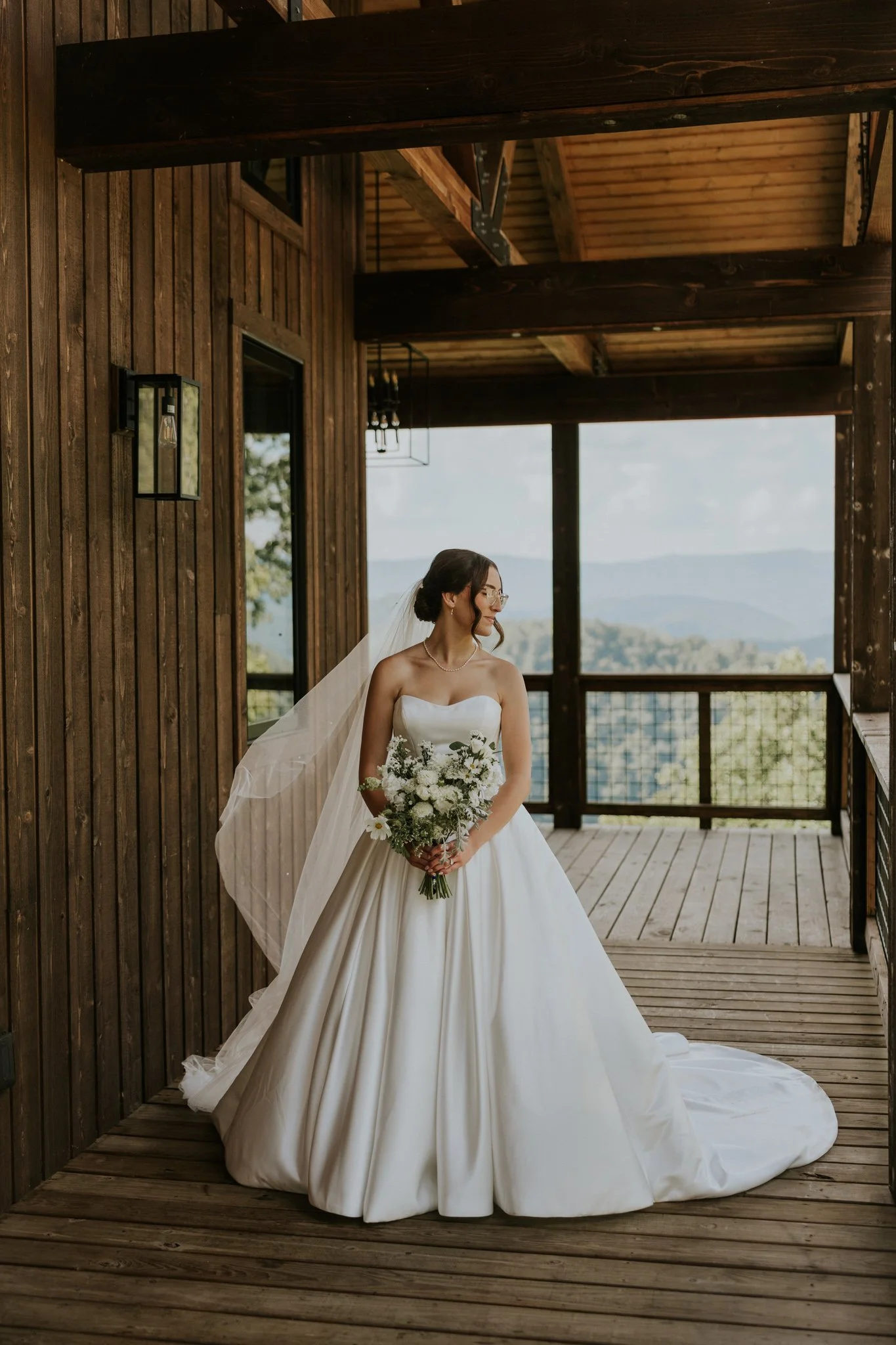 sugar-hollow-retreat-butler-tennessee-summer-elegant-classic-luxury-smoky-mountain-wedding-katy-sergent-photography-130.jpg