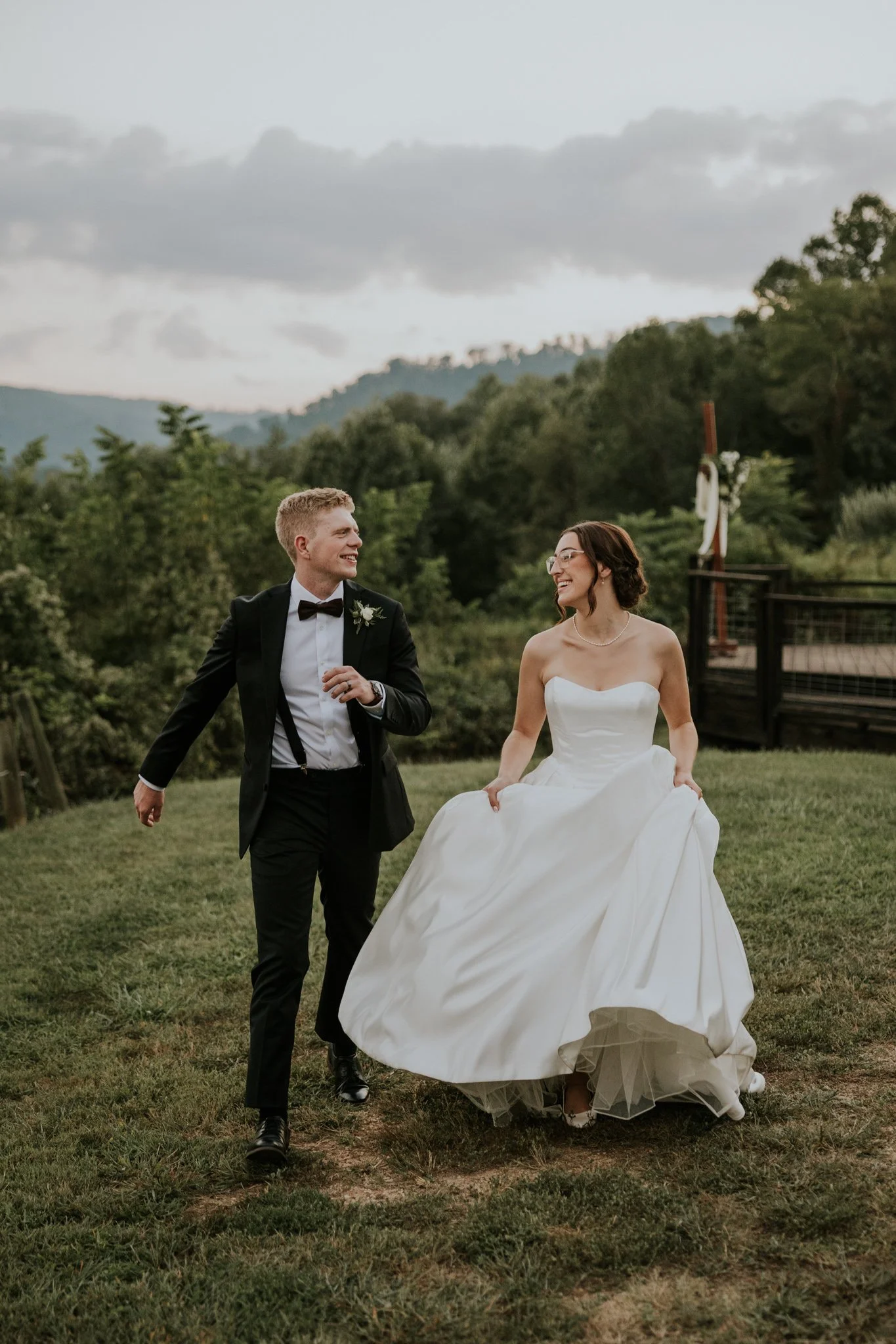 sugar-hollow-retreat-butler-tennessee-summer-elegant-classic-luxury-smoky-mountain-wedding-katy-sergent-photography-161.jpg