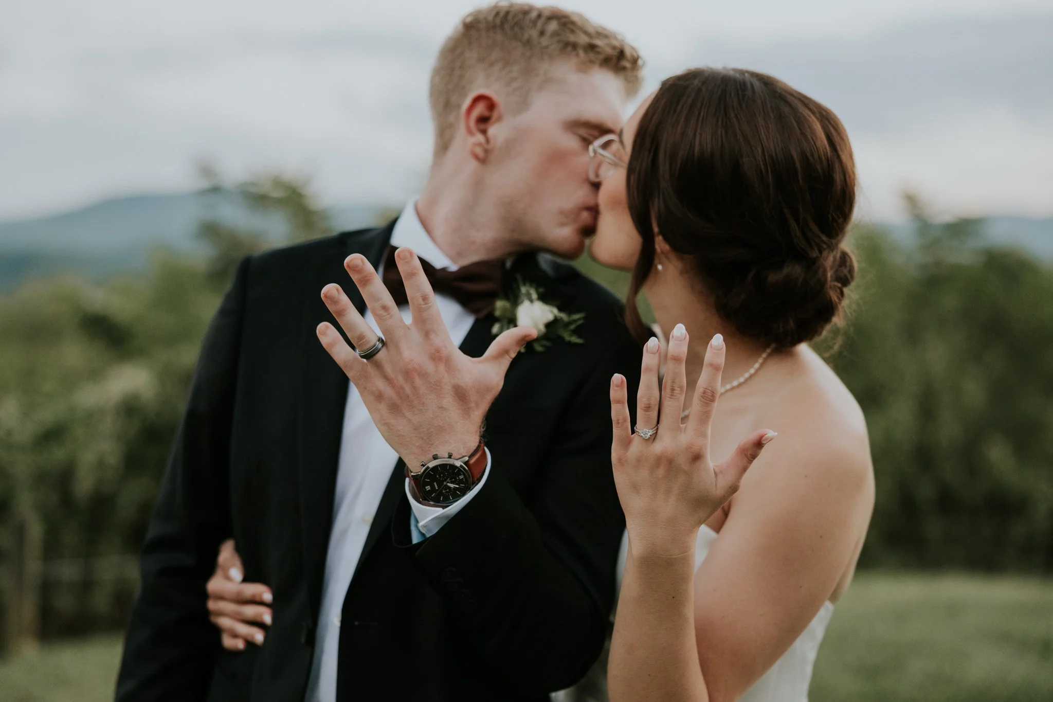sugar-hollow-retreat-butler-tennessee-summer-elegant-classic-luxury-smoky-mountain-wedding-katy-sergent-photography-166.jpg