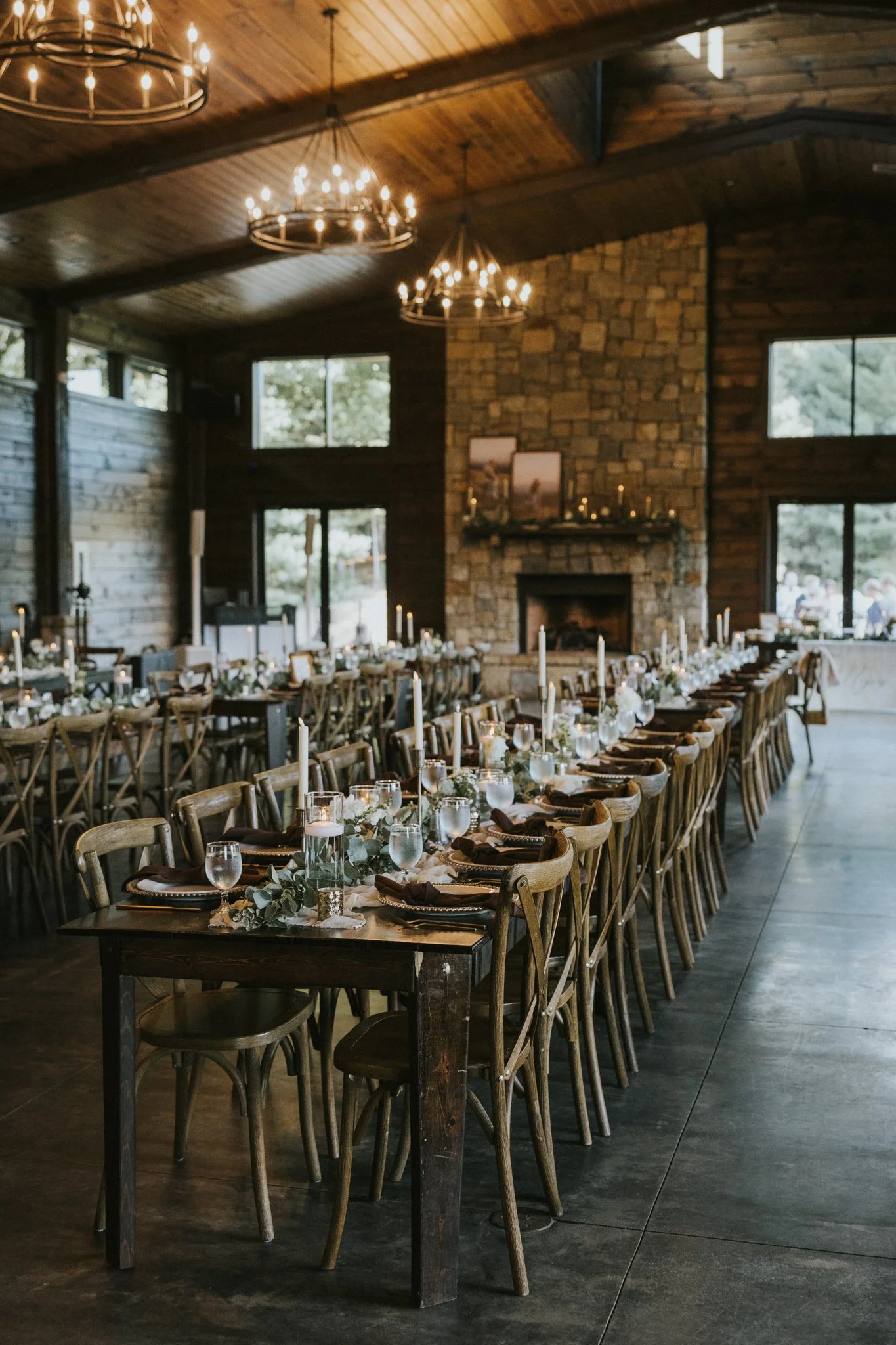 sugar-hollow-retreat-butler-tennessee-summer-elegant-classic-luxury-smoky-mountain-wedding-katy-sergent-photography-167.jpg