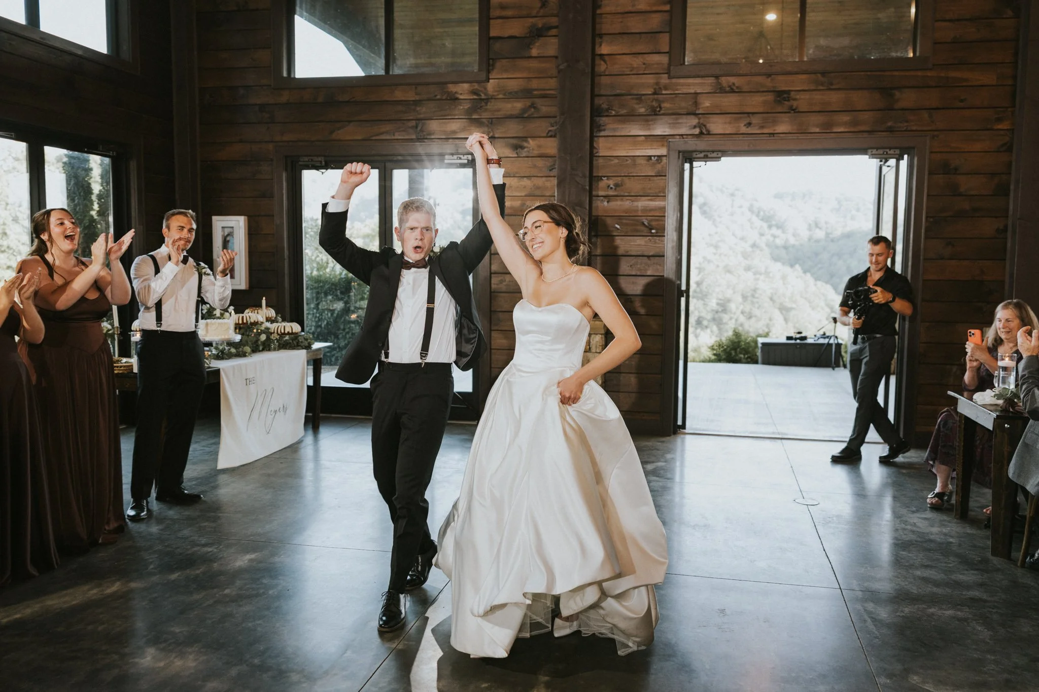 sugar-hollow-retreat-butler-tennessee-summer-elegant-classic-luxury-smoky-mountain-wedding-katy-sergent-photography-172.jpg