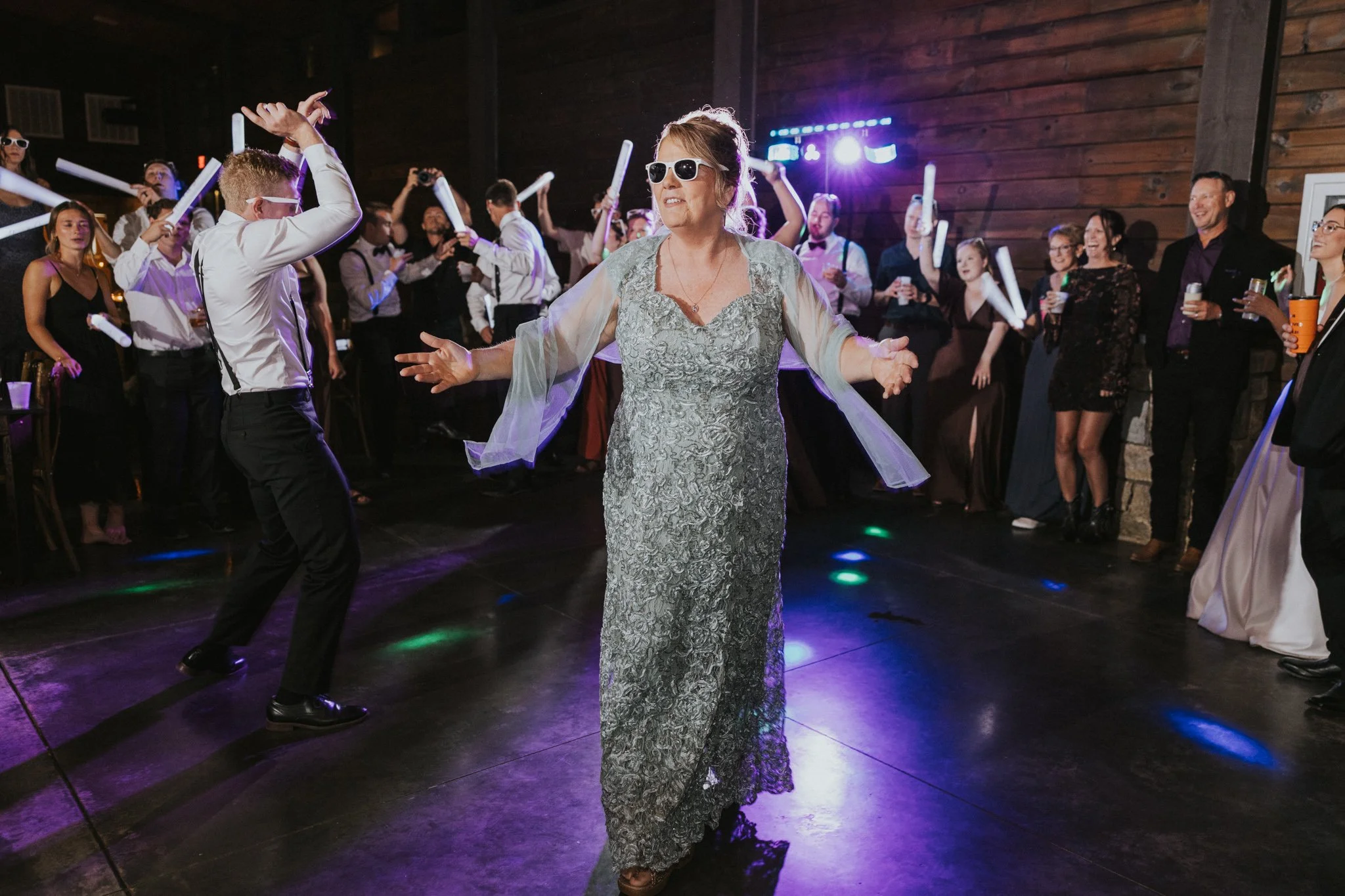 sugar-hollow-retreat-butler-tennessee-summer-elegant-classic-luxury-smoky-mountain-wedding-katy-sergent-photography-200.jpg
