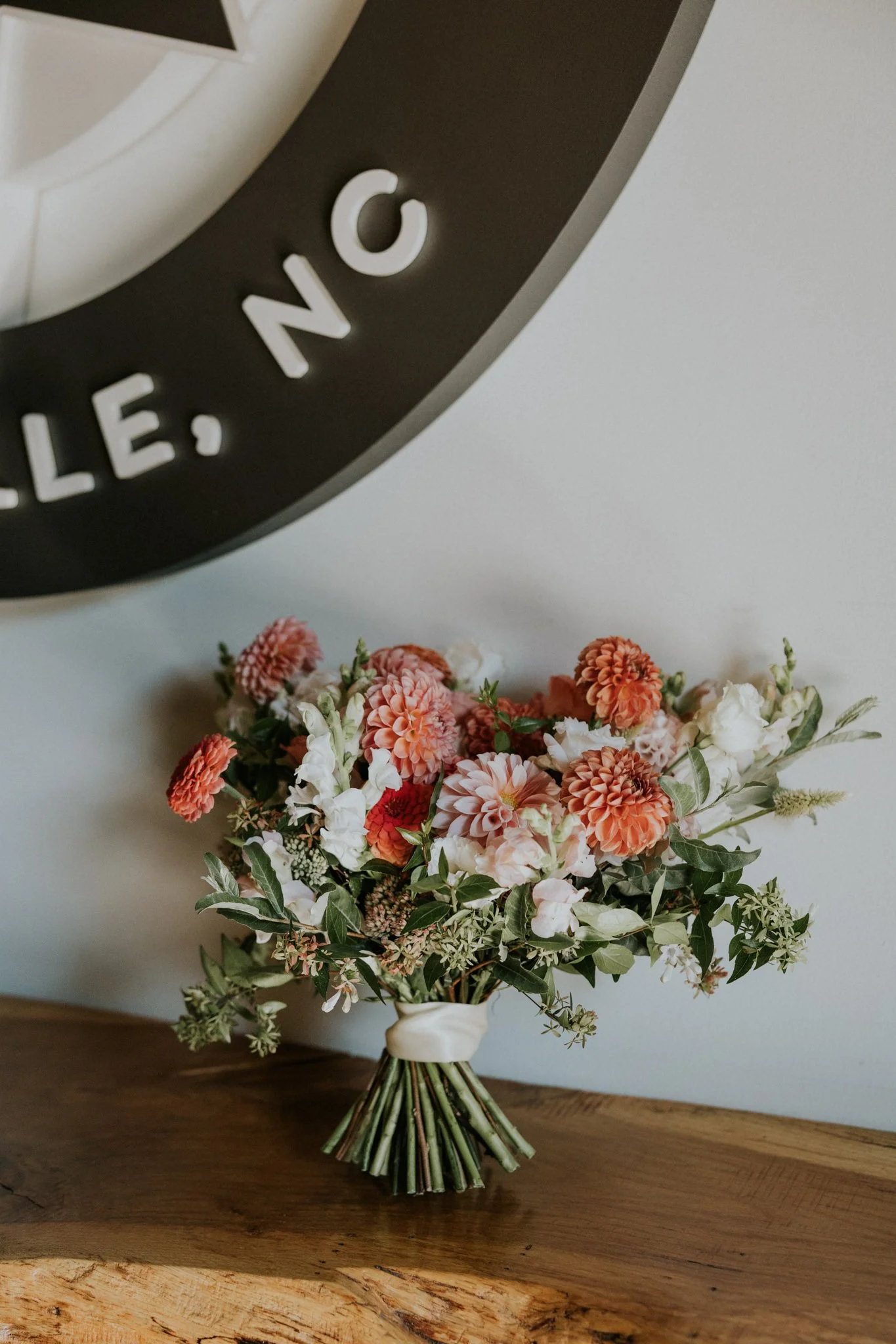 highland-brewing-asheville-north-carolina-wedding-mountain-adventurous-katy-sergent-photography-10.jpg