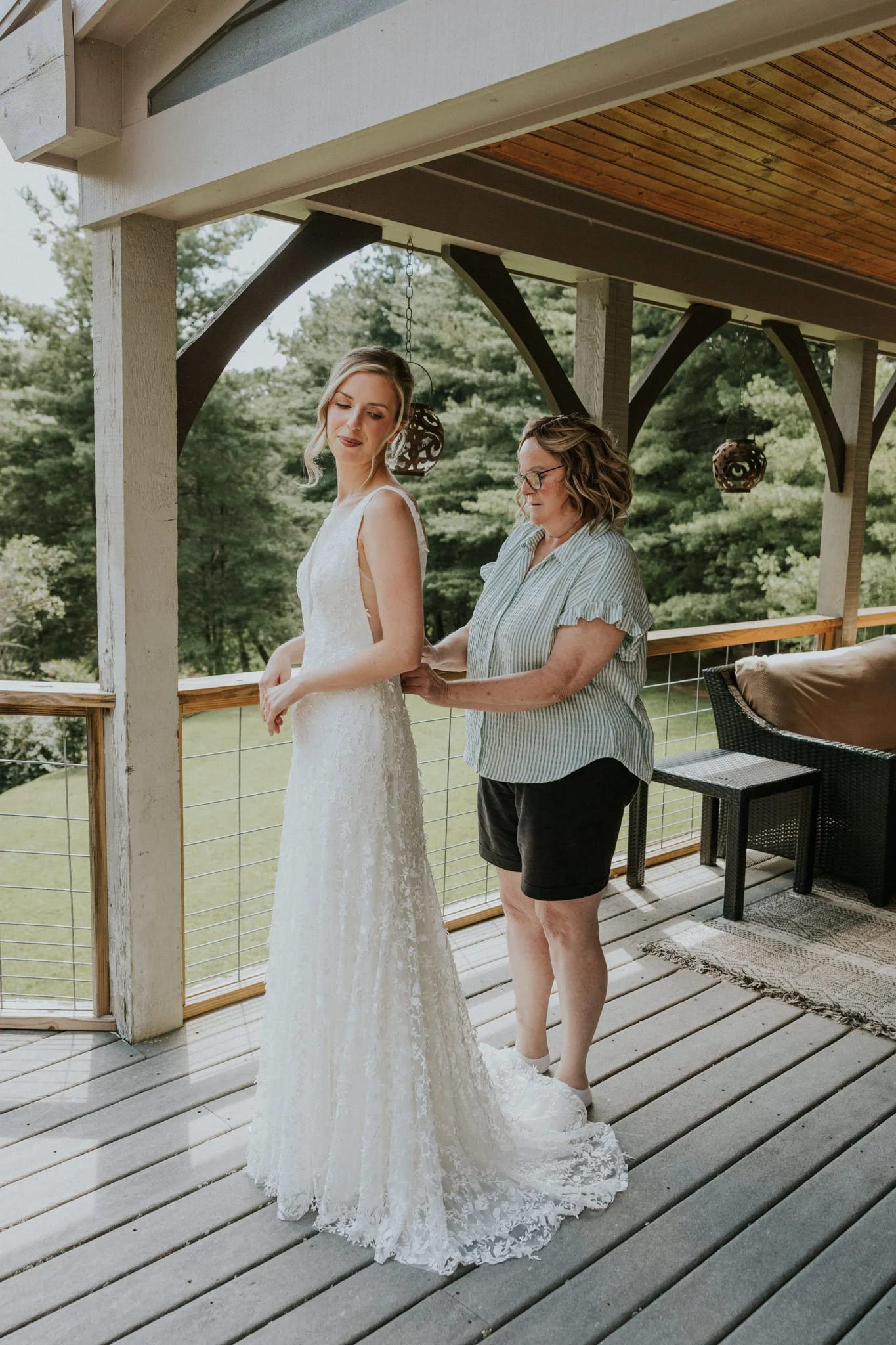 highland-brewing-asheville-north-carolina-wedding-mountain-adventurous-katy-sergent-photography-13.jpg