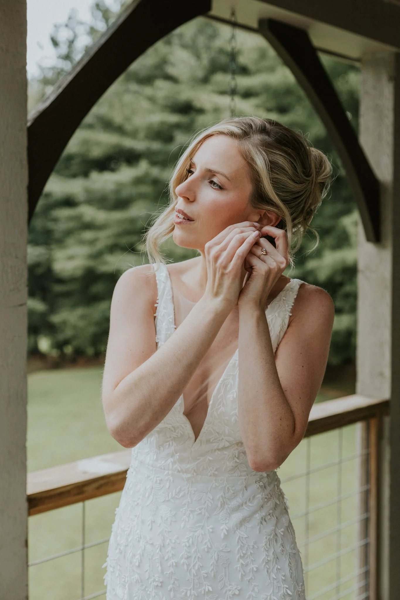 highland-brewing-asheville-north-carolina-wedding-mountain-adventurous-katy-sergent-photography-17.jpg