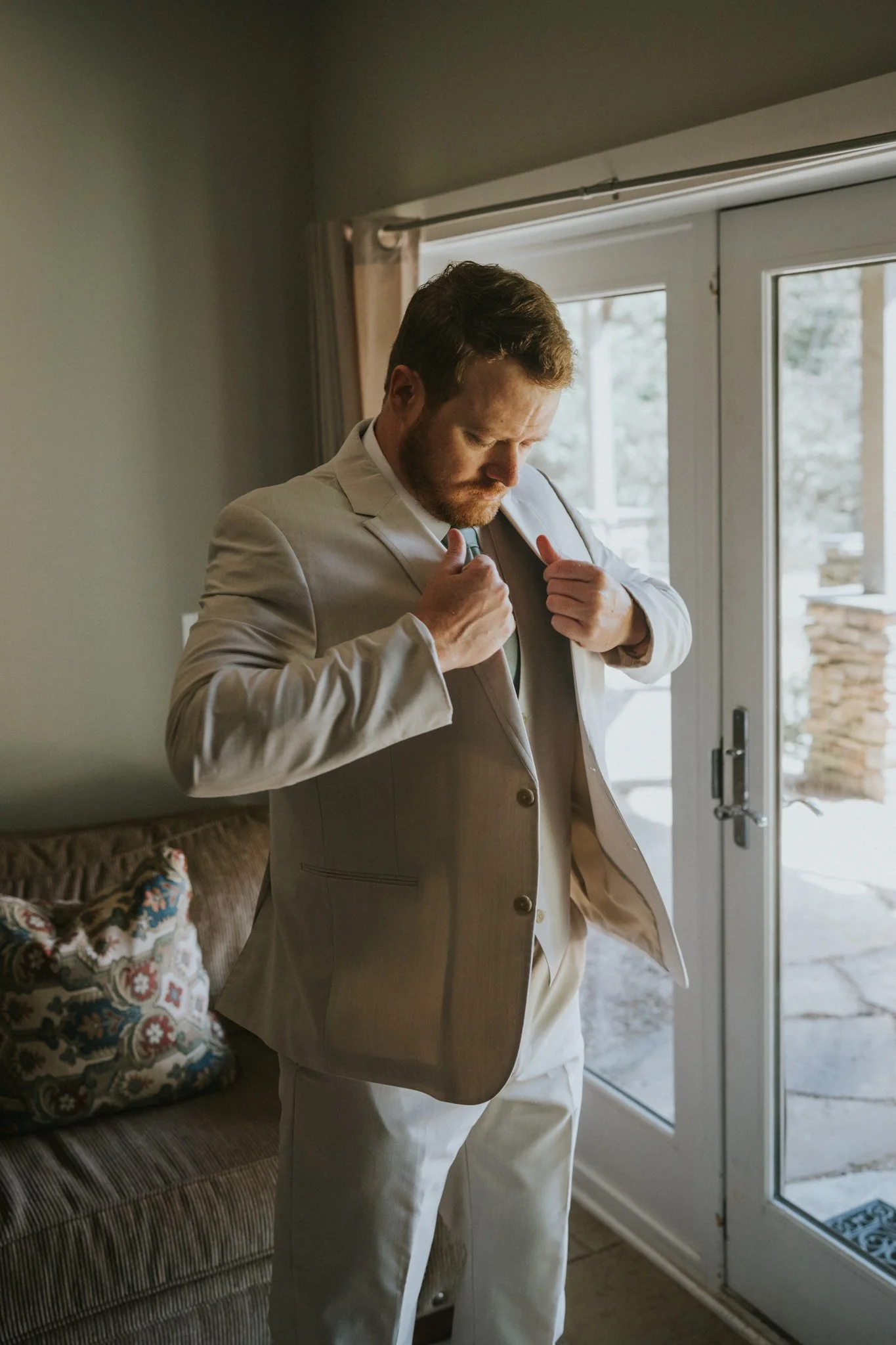 highland-brewing-asheville-north-carolina-wedding-mountain-adventurous-katy-sergent-photography-23.jpg