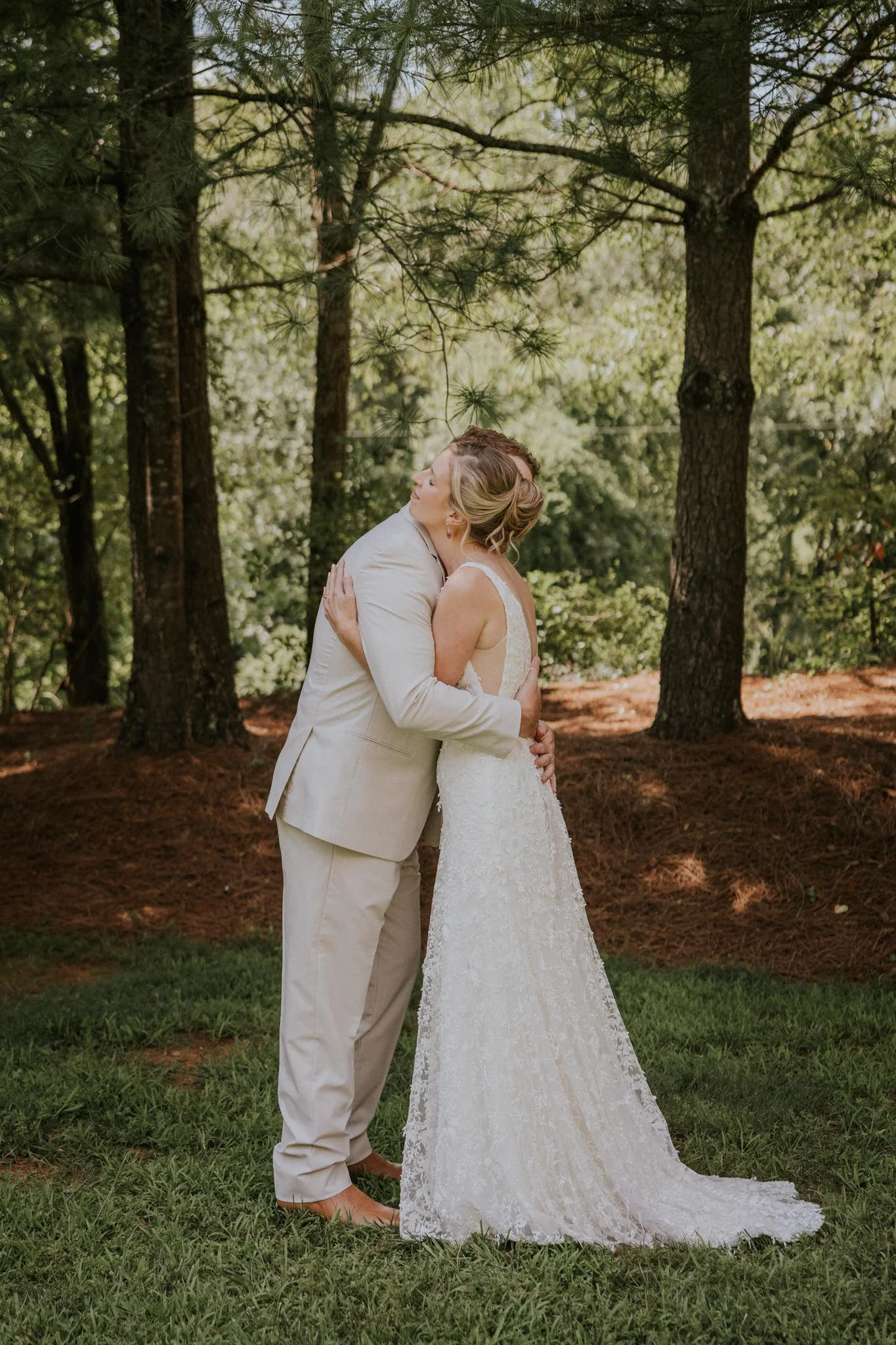 highland-brewing-asheville-north-carolina-wedding-mountain-adventurous-katy-sergent-photography-33.jpg
