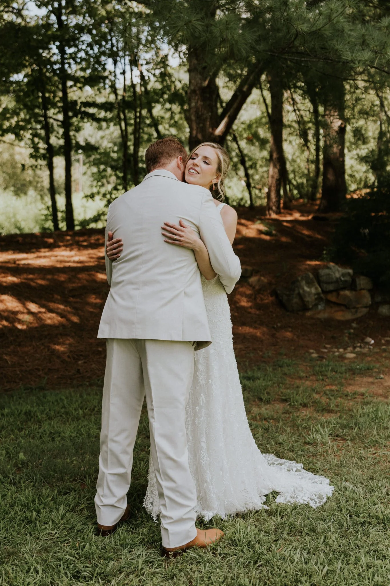 highland-brewing-asheville-north-carolina-wedding-mountain-adventurous-katy-sergent-photography-41.jpg