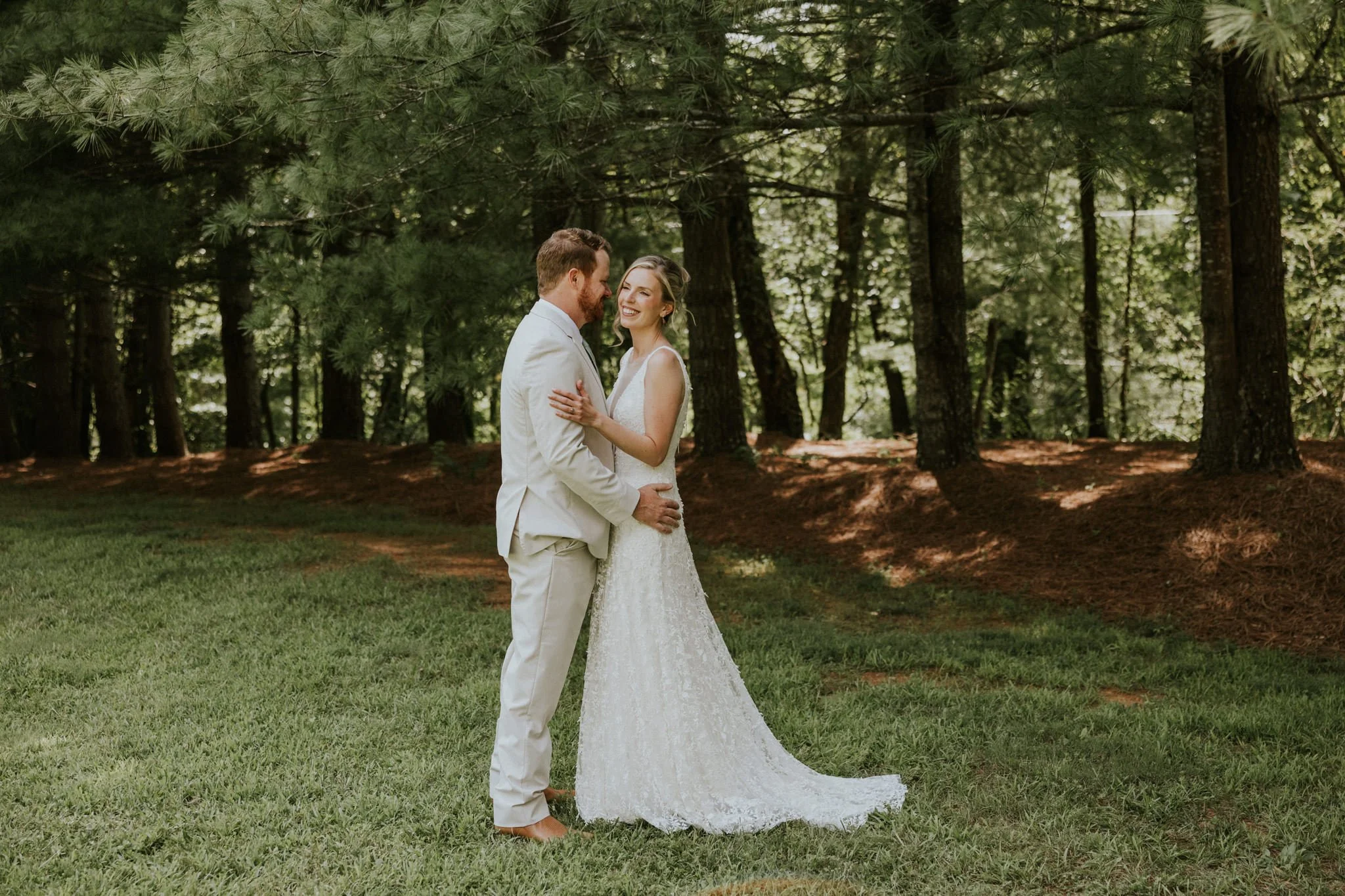 highland-brewing-asheville-north-carolina-wedding-mountain-adventurous-katy-sergent-photography-64.jpg