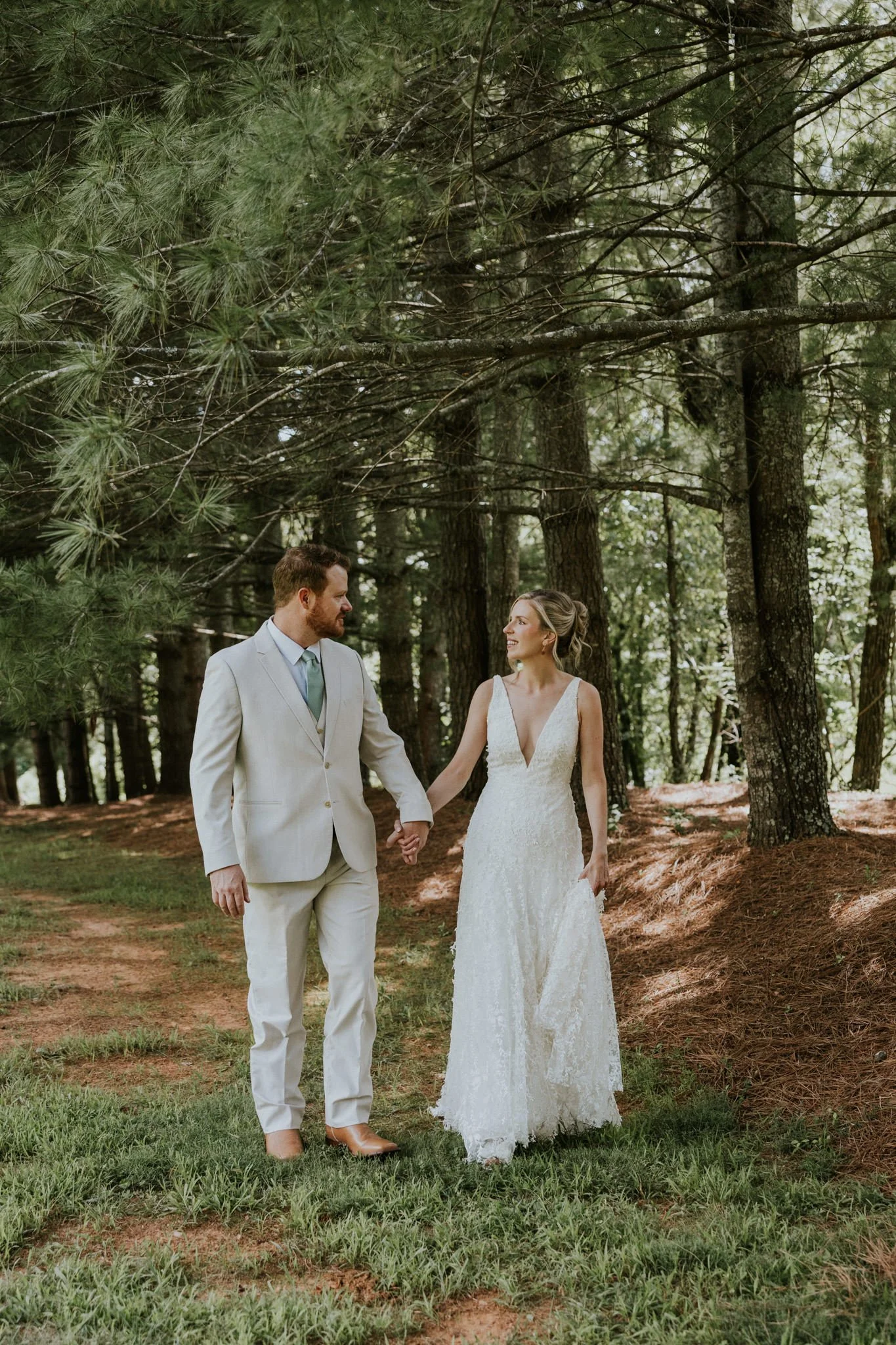 highland-brewing-asheville-north-carolina-wedding-mountain-adventurous-katy-sergent-photography-68.jpg