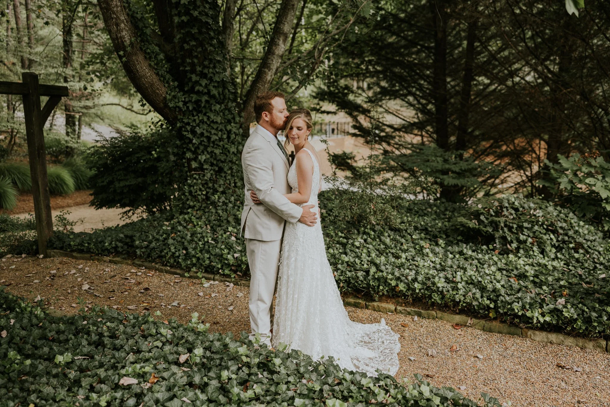 highland-brewing-asheville-north-carolina-wedding-mountain-adventurous-katy-sergent-photography-72.jpg