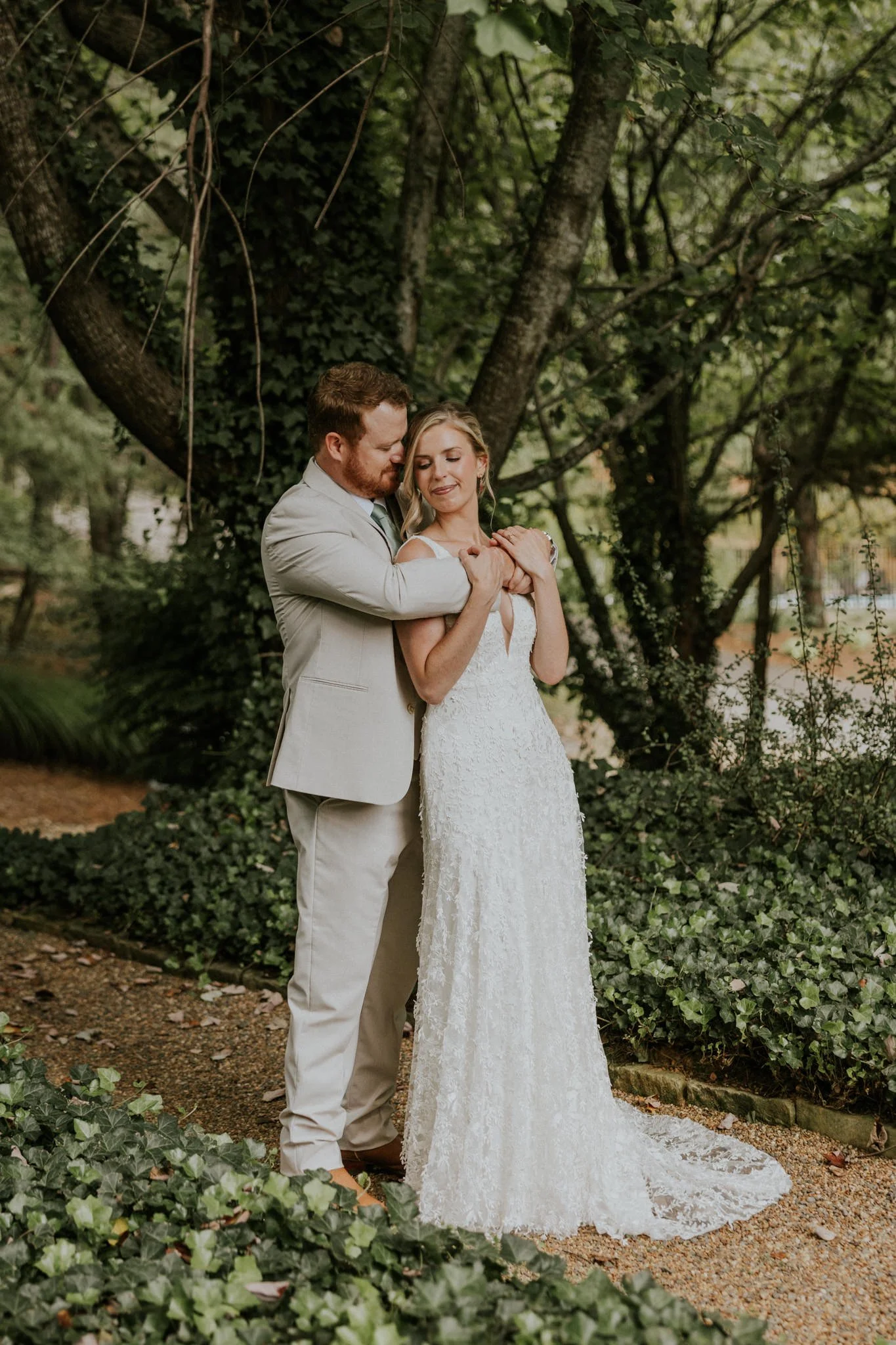 highland-brewing-asheville-north-carolina-wedding-mountain-adventurous-katy-sergent-photography-74.jpg