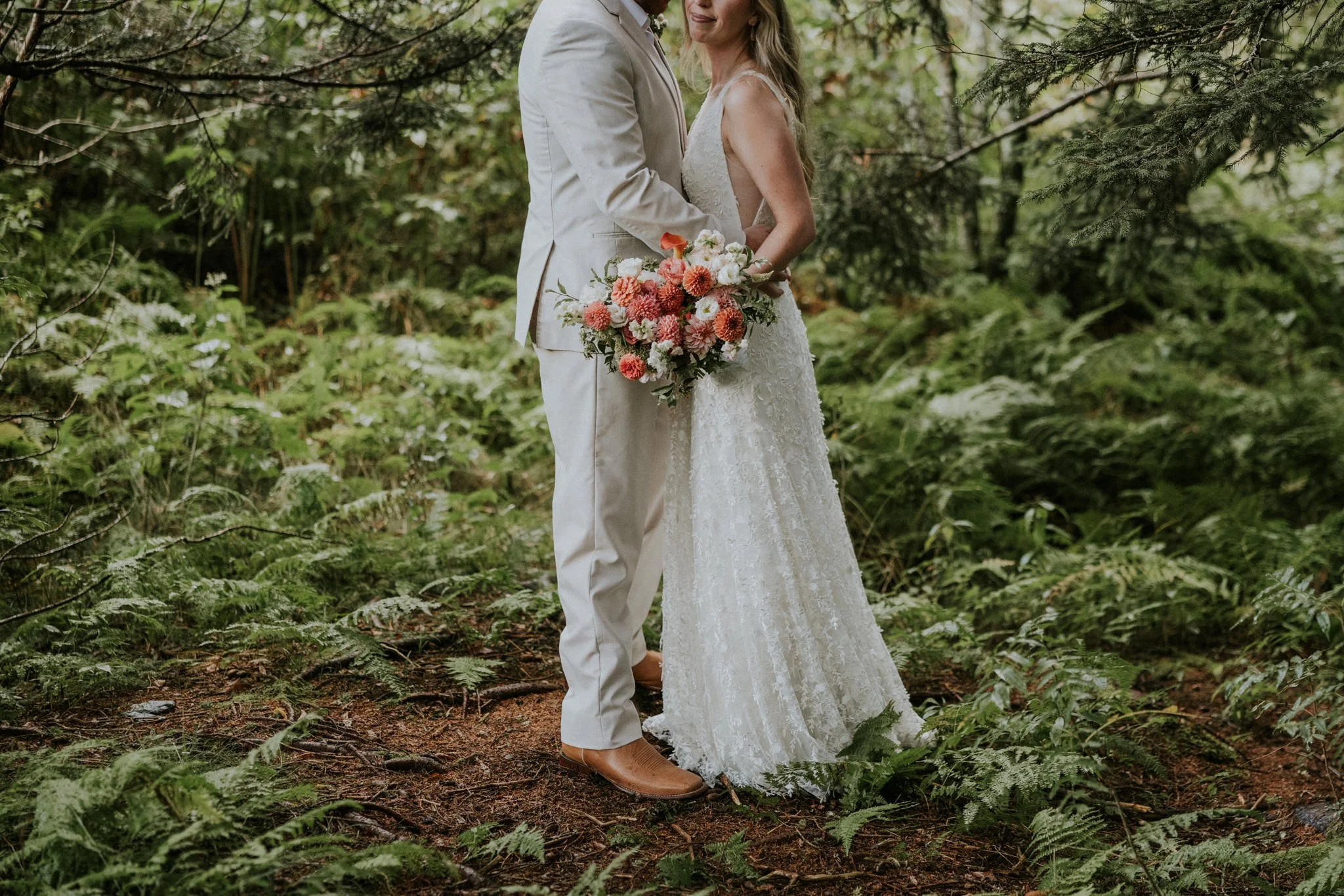highland-brewing-asheville-north-carolina-wedding-mountain-adventurous-katy-sergent-photography-86.jpg