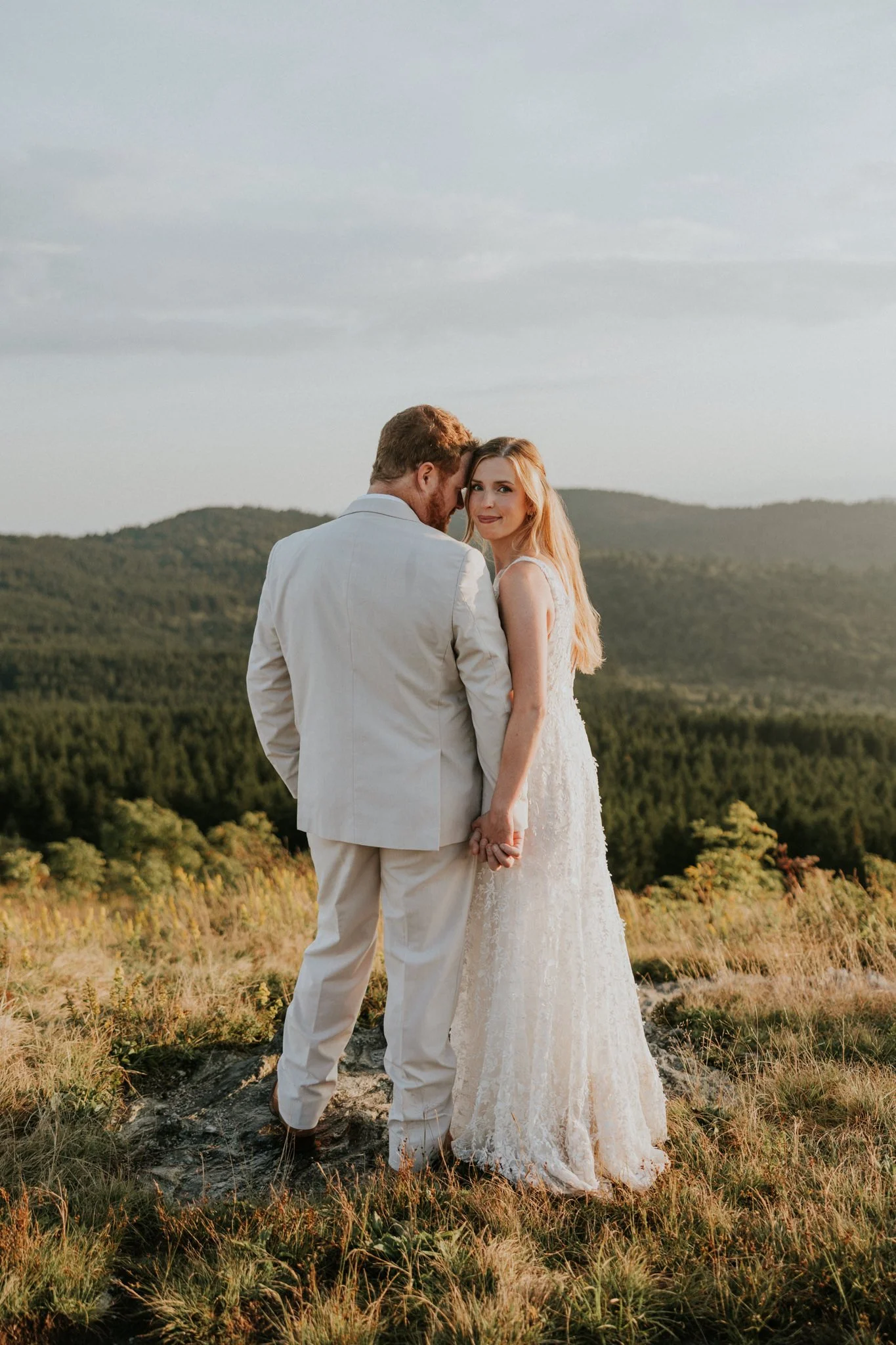 highland-brewing-asheville-north-carolina-wedding-mountain-adventurous-katy-sergent-photography-91.jpg